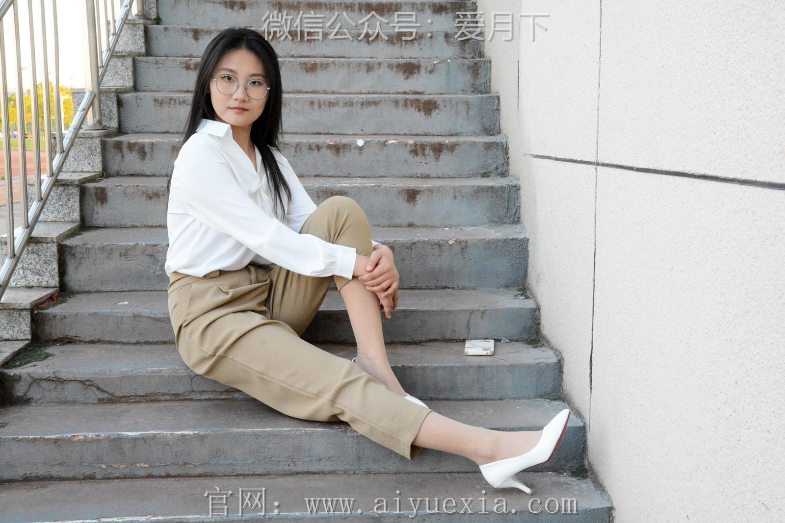 图片[95]-月下摄影 NO.005 恰恰~生活套装 展示一下平时去工作中使用的工作装。略显成熟！[130P] – 速更版-美库