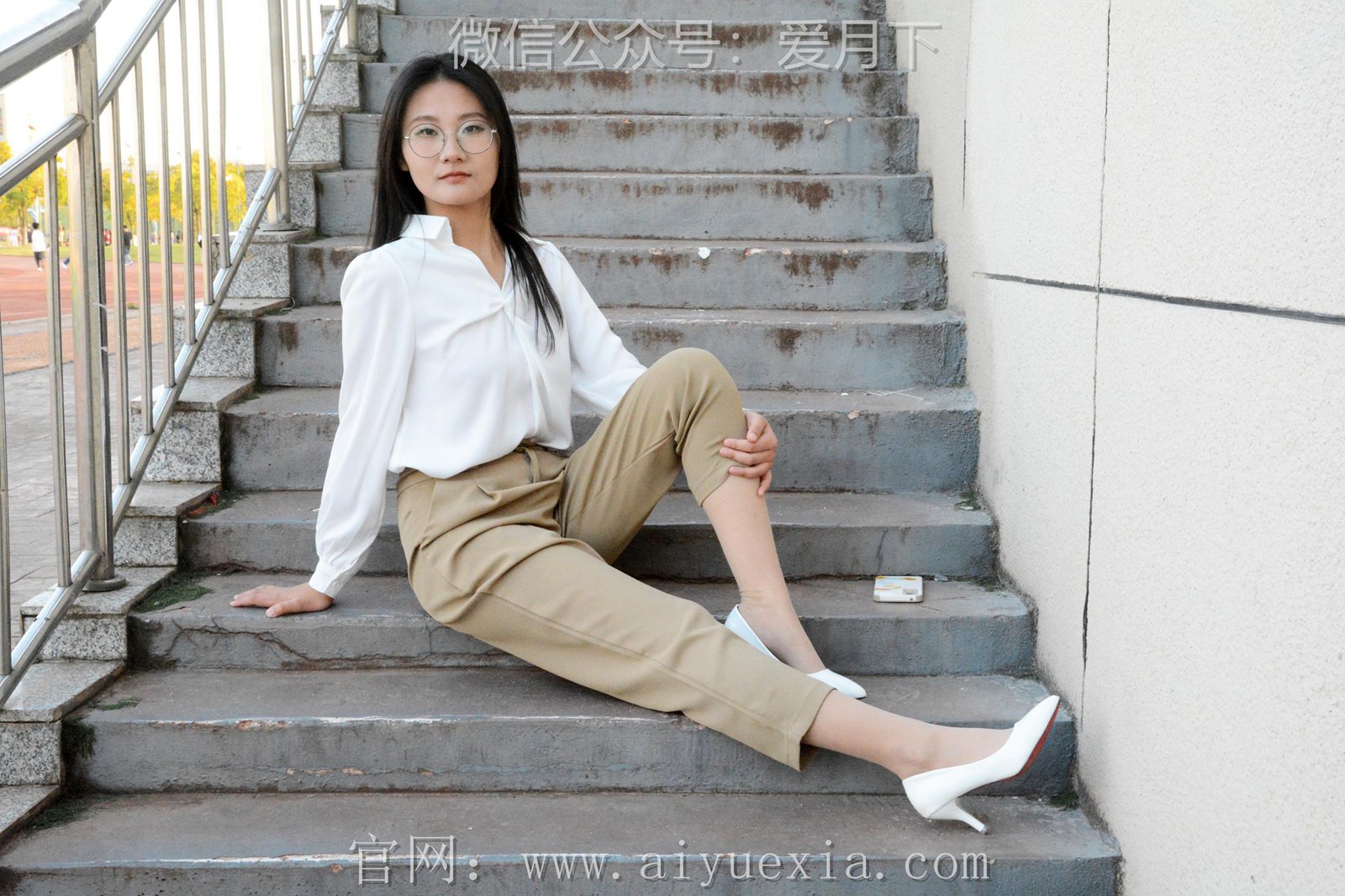 图片[98]-月下摄影 NO.005 恰恰~生活套装 展示一下平时去工作中使用的工作装。略显成熟！[130P] – 速更版-美库