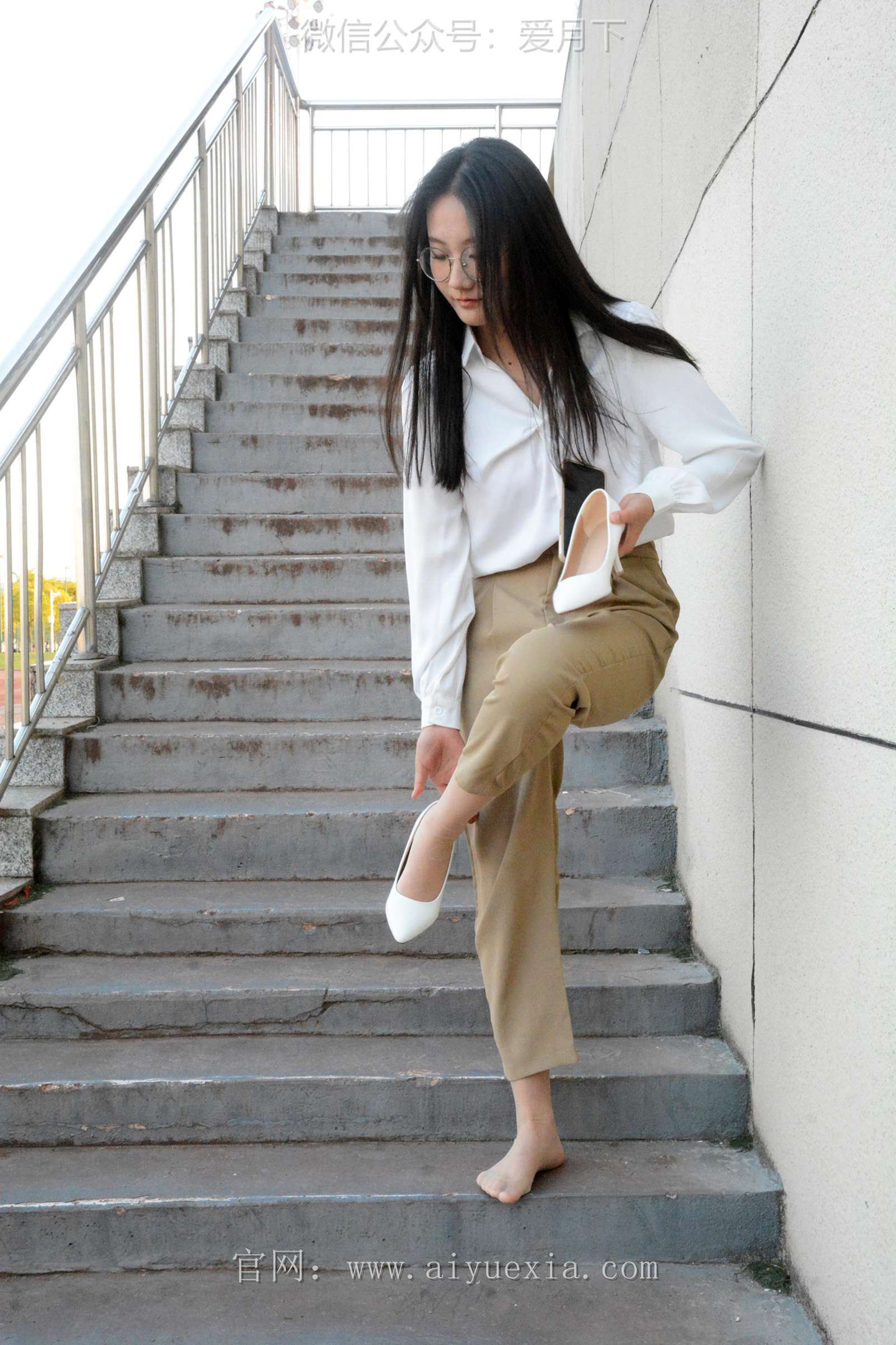 图片[104]-月下摄影 NO.005 恰恰~生活套装 展示一下平时去工作中使用的工作装。略显成熟！[130P] – 速更版-美库