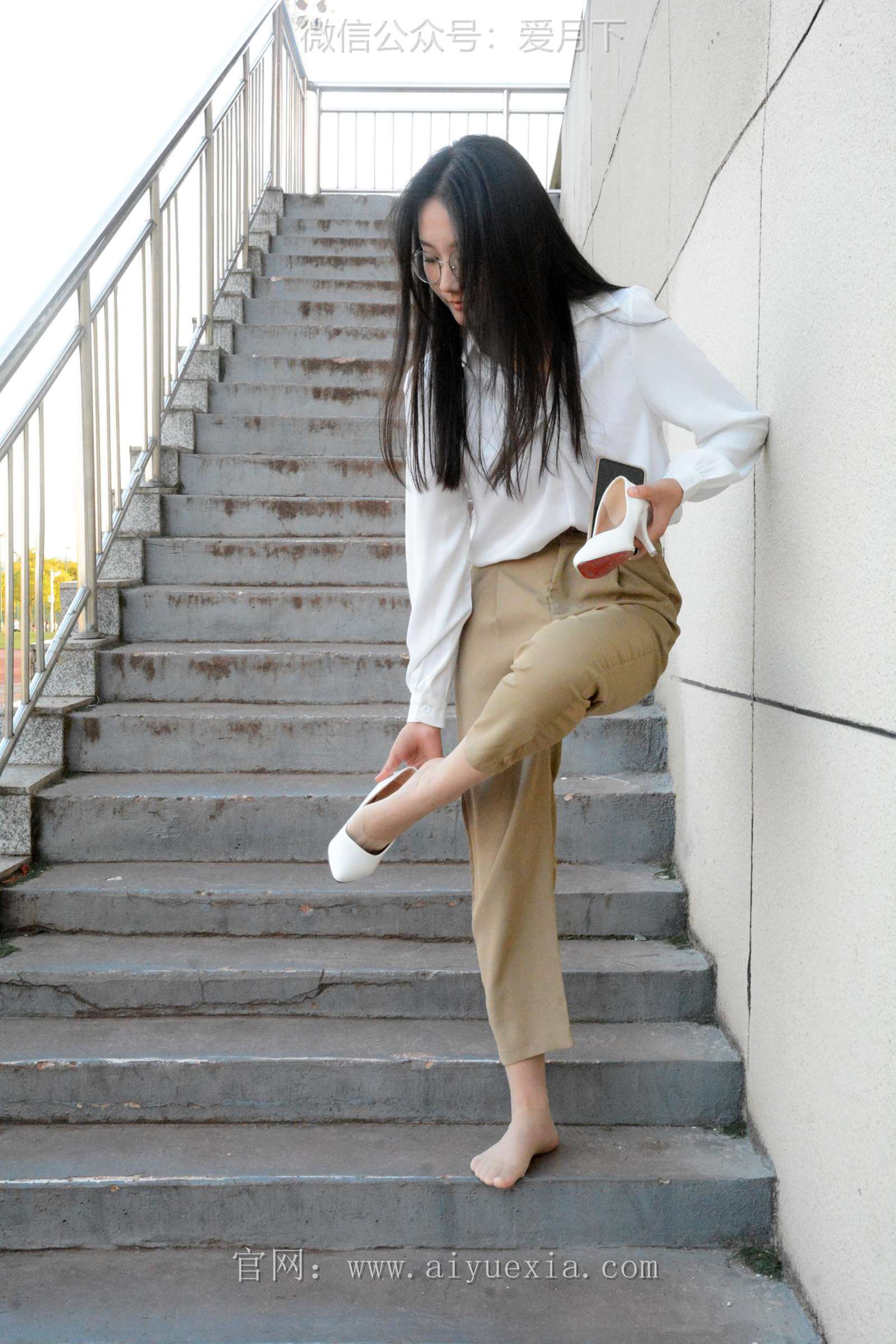 图片[105]-月下摄影 NO.005 恰恰~生活套装 展示一下平时去工作中使用的工作装。略显成熟！[130P] – 速更版-美库