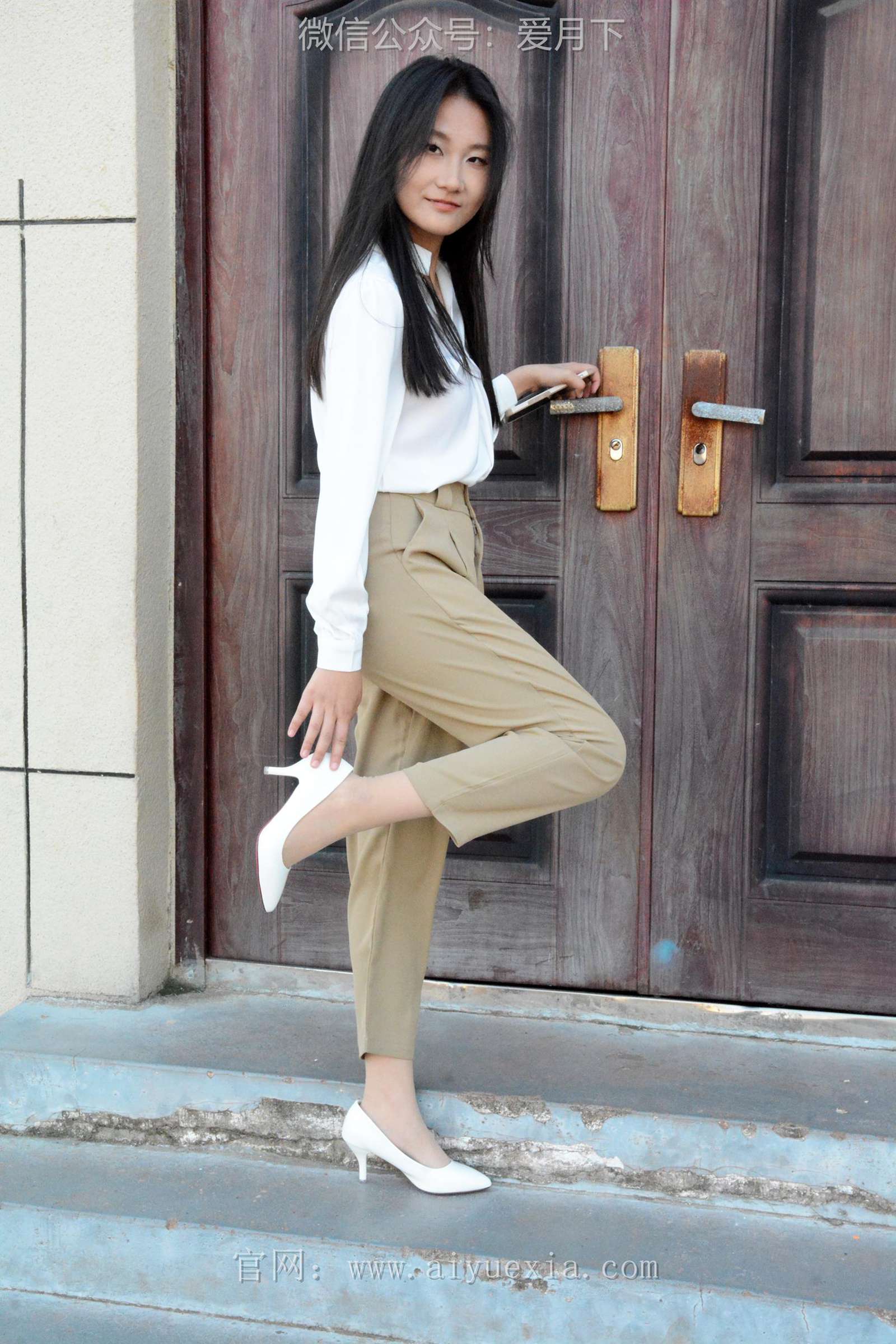 图片[131]-月下摄影 NO.005 恰恰~生活套装 展示一下平时去工作中使用的工作装。略显成熟！[130P] – 速更版-美库