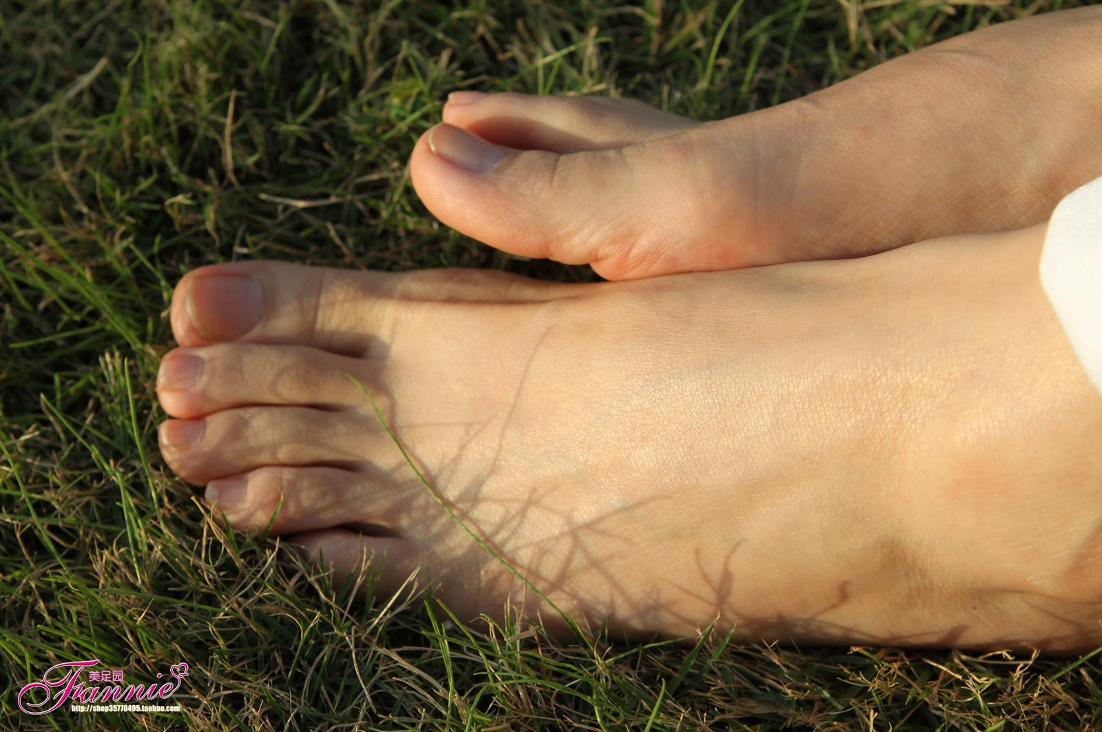 图片[60]-Fannie芬妮每足园 No.586 园林秋色 裸足[61P] – 速更版-美库