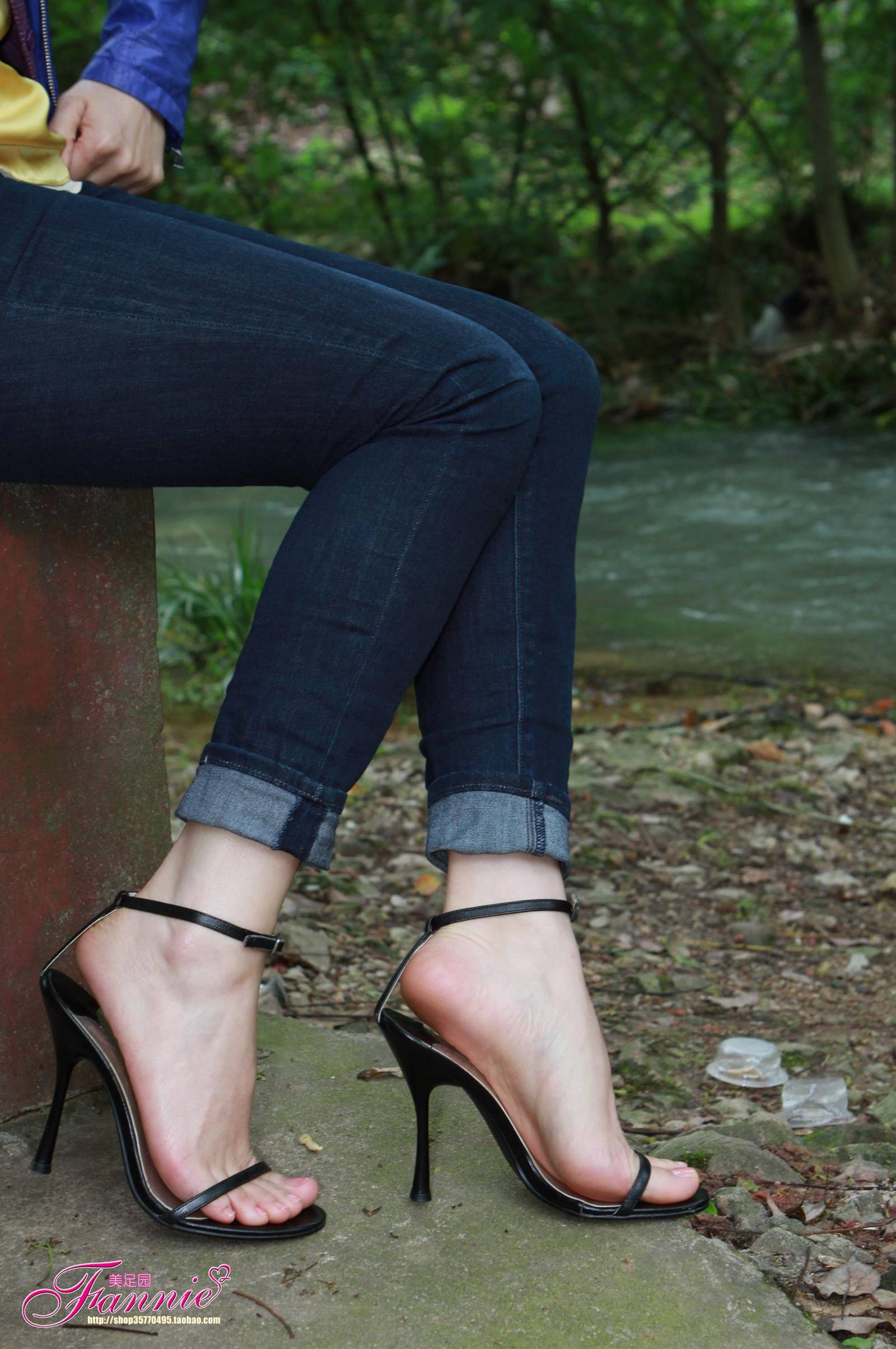 图片[12]-Fannie芬妮每足园 No.589 在水一方1[53P] – 速更版-美库