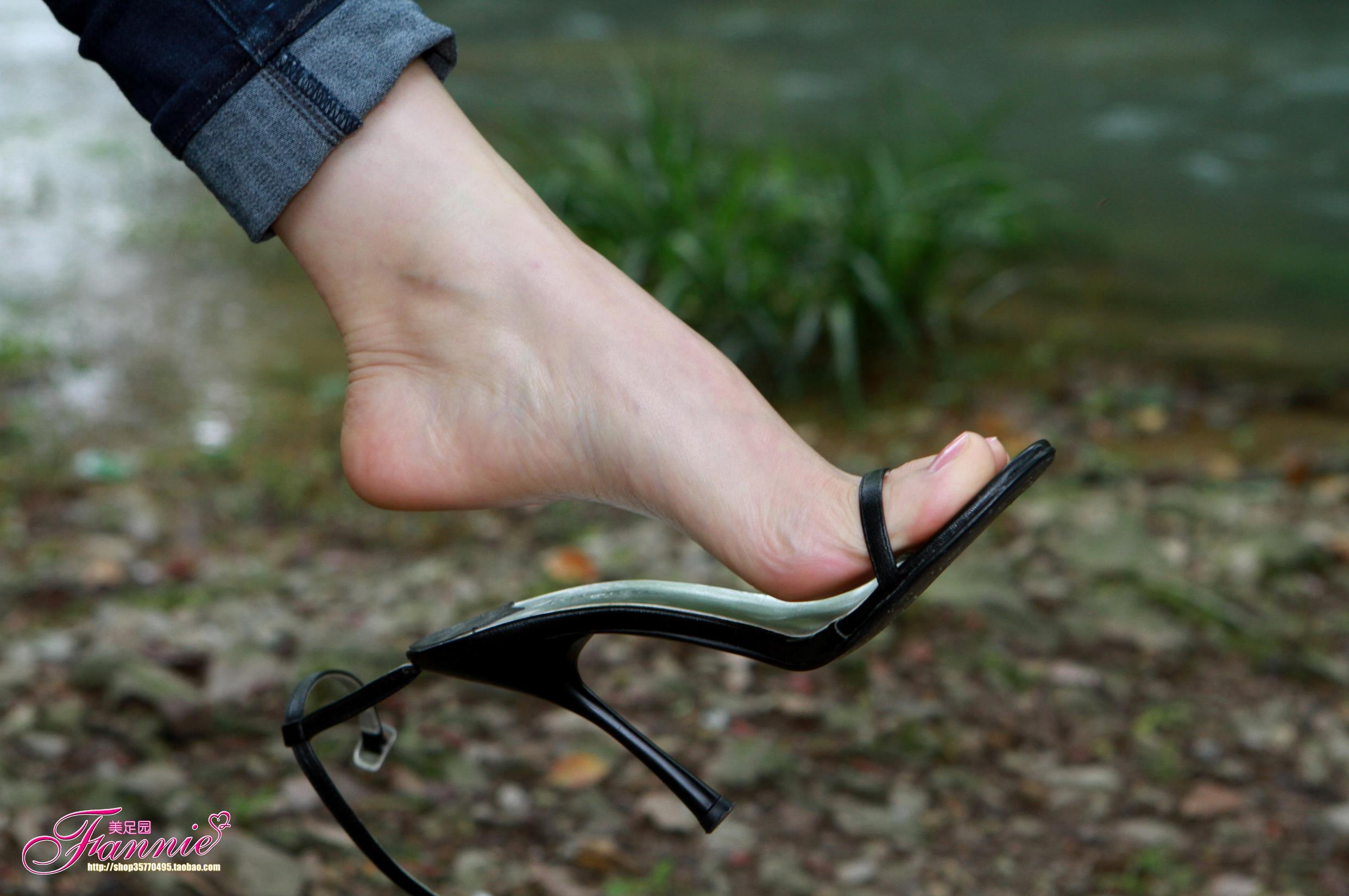 图片[39]-Fannie芬妮每足园 No.589 在水一方1[53P] – 速更版-美库