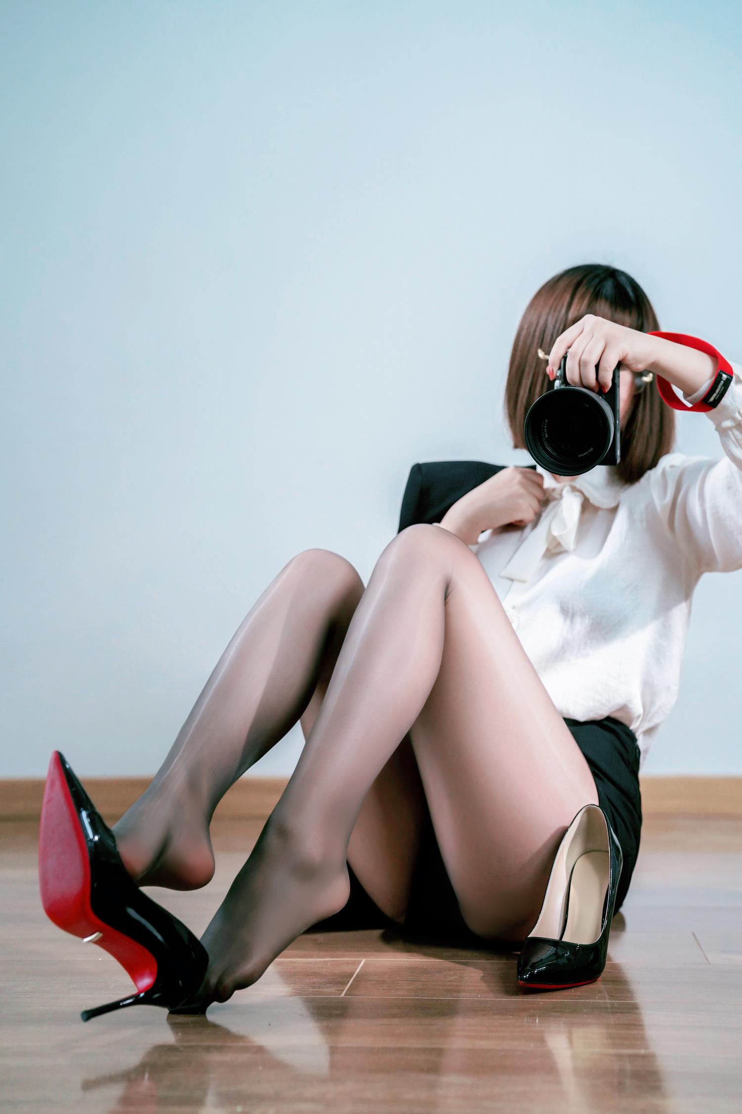 图片[23]-半半子  – 黑丝OL[28P] – 速更版-美库