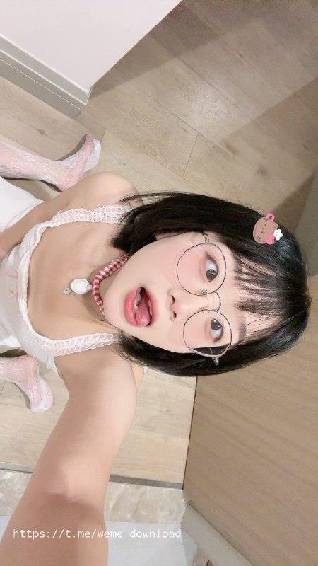 图片[14]-动漫博主@胜利的小生活微密圈系列-嘉宾-白丝绿毛衣[13P] – 速更版-美库