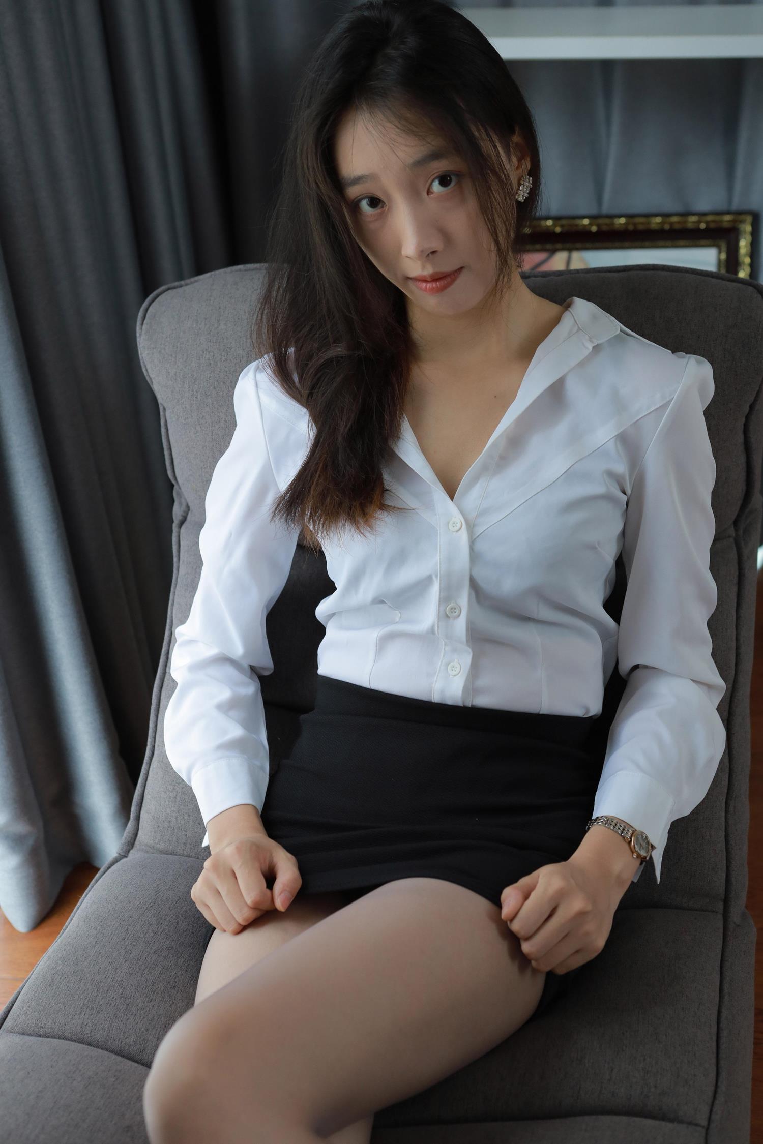 图片[12]-[IESS异思趣向] 2024.07.05 丝享家1786：小九《OL装（上）》[88P] – 速更版-美库