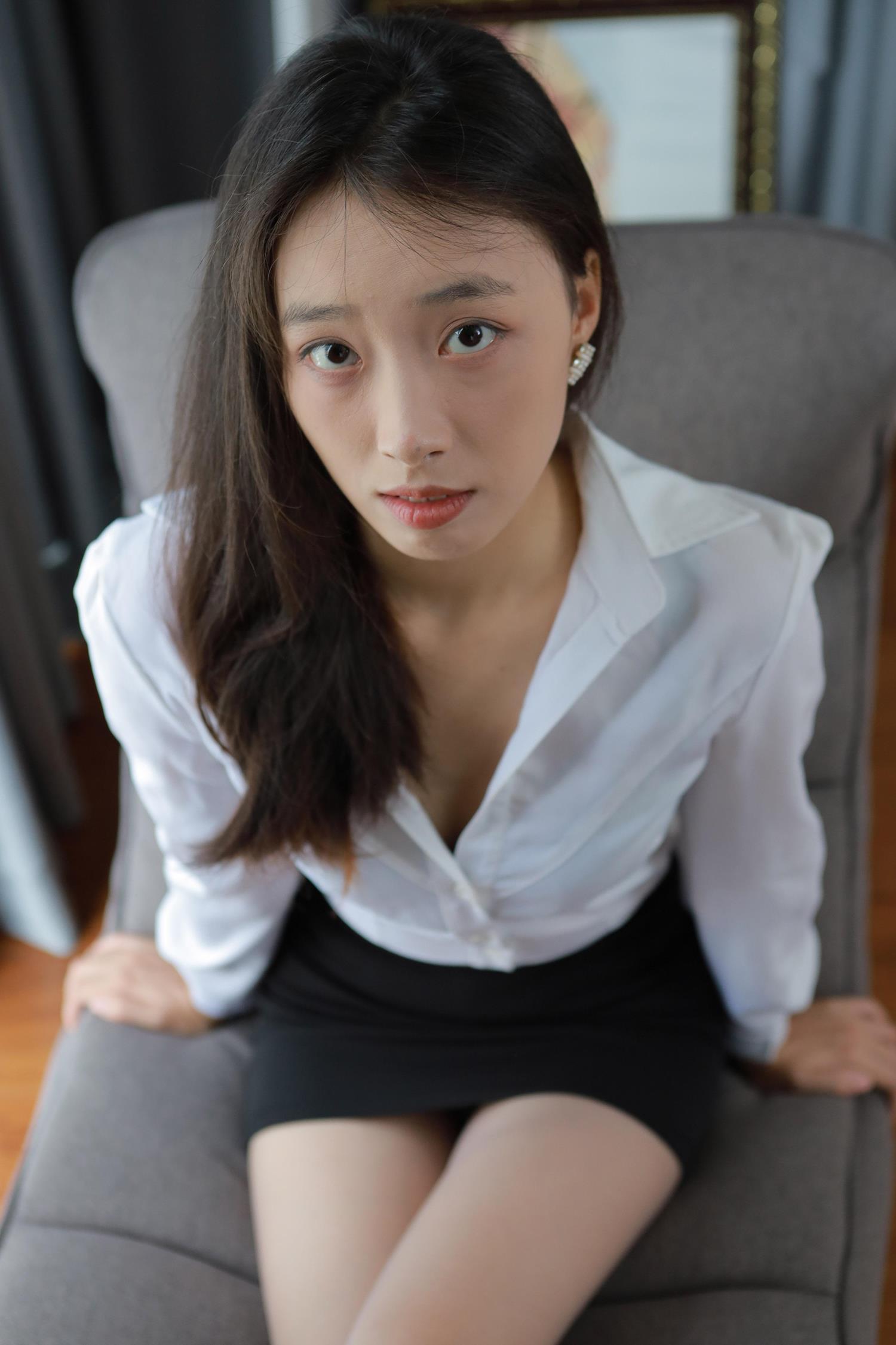 图片[23]-[IESS异思趣向] 2024.07.05 丝享家1786：小九《OL装（上）》[88P] – 速更版-美库