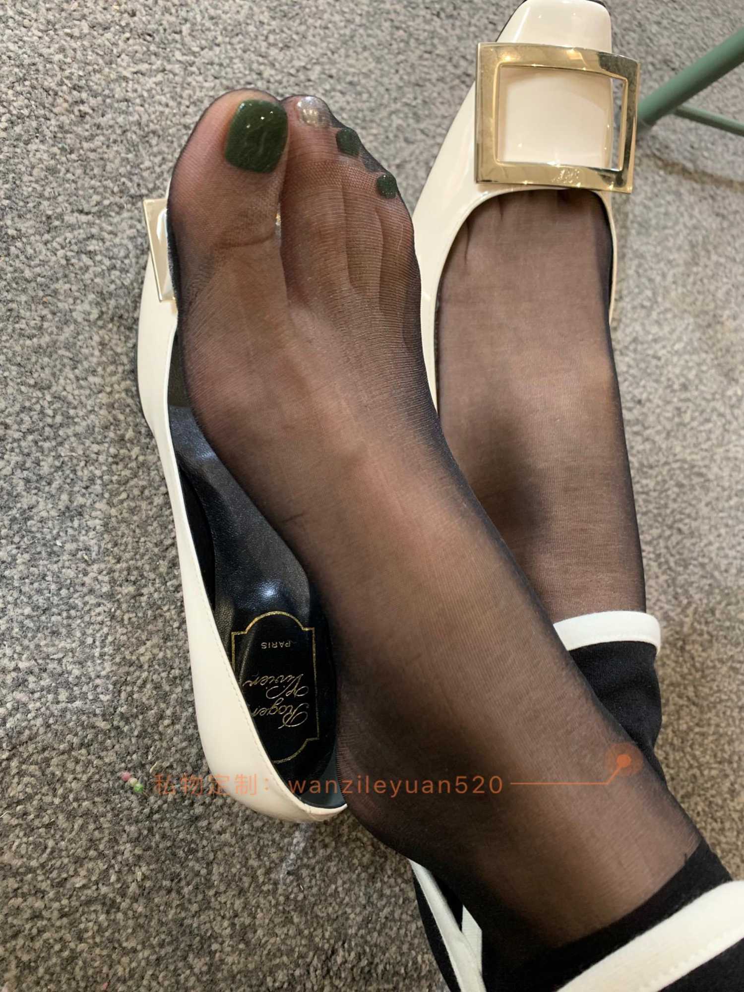 图片[19]-微信朋友圈达人@Changeable丸子-定制系列  黑短丝[65P] – 速更版-美库