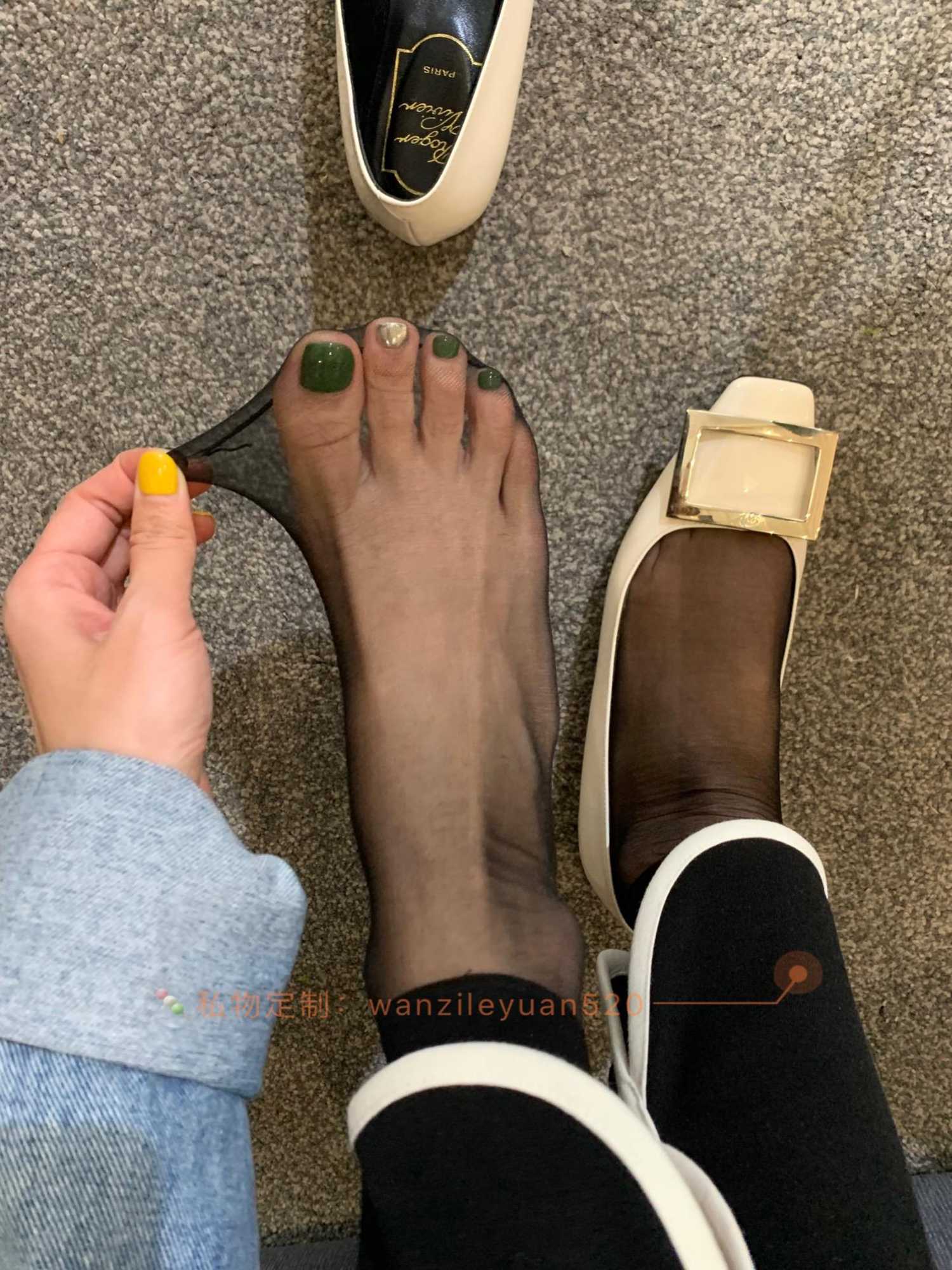 图片[25]-微信朋友圈达人@Changeable丸子-定制系列  黑短丝[65P] – 速更版-美库