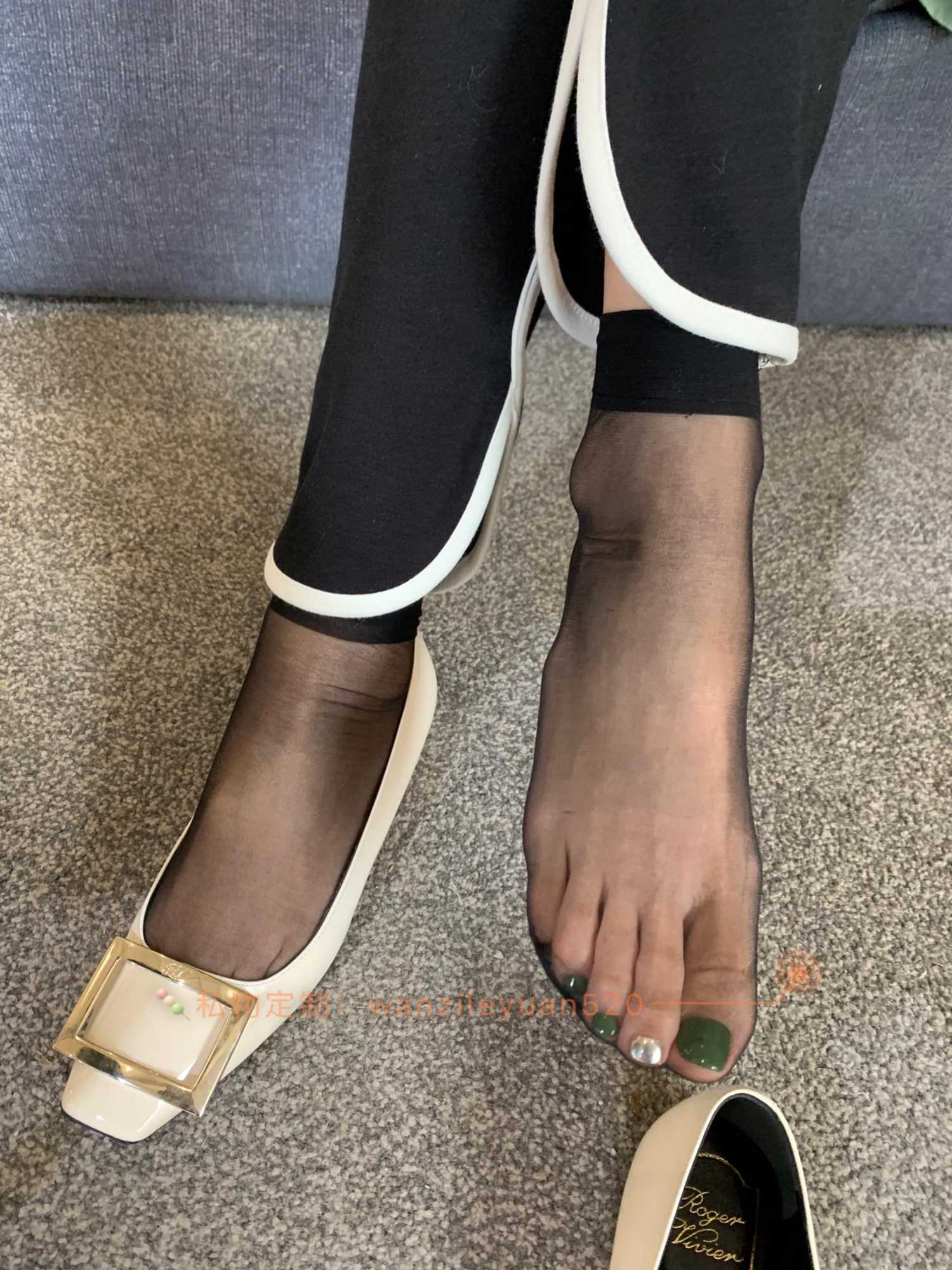 图片[29]-微信朋友圈达人@Changeable丸子-定制系列  黑短丝[65P] – 速更版-美库