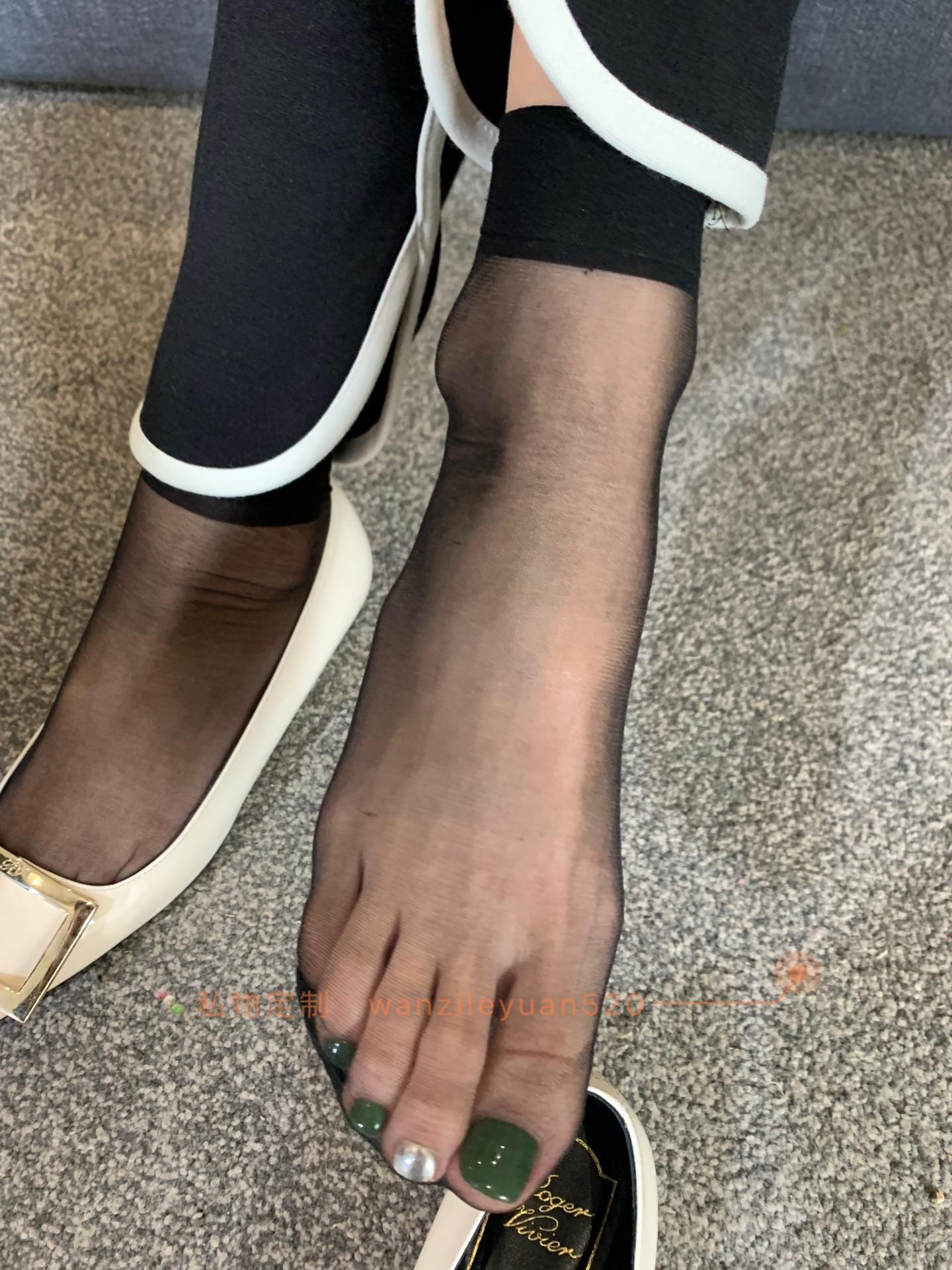 图片[32]-微信朋友圈达人@Changeable丸子-定制系列  黑短丝[65P] – 速更版-美库