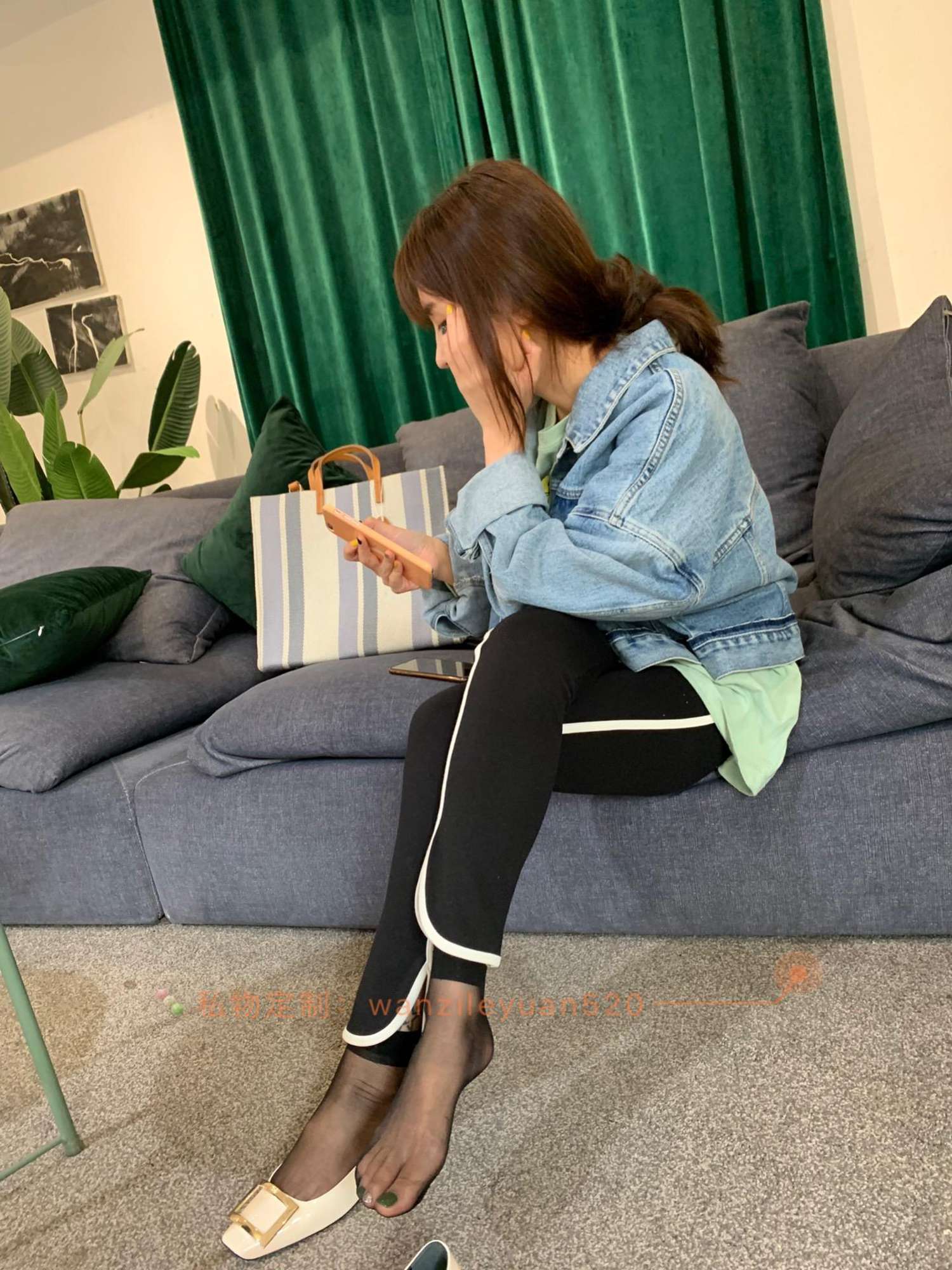 图片[35]-微信朋友圈达人@Changeable丸子-定制系列  黑短丝[65P] – 速更版-美库