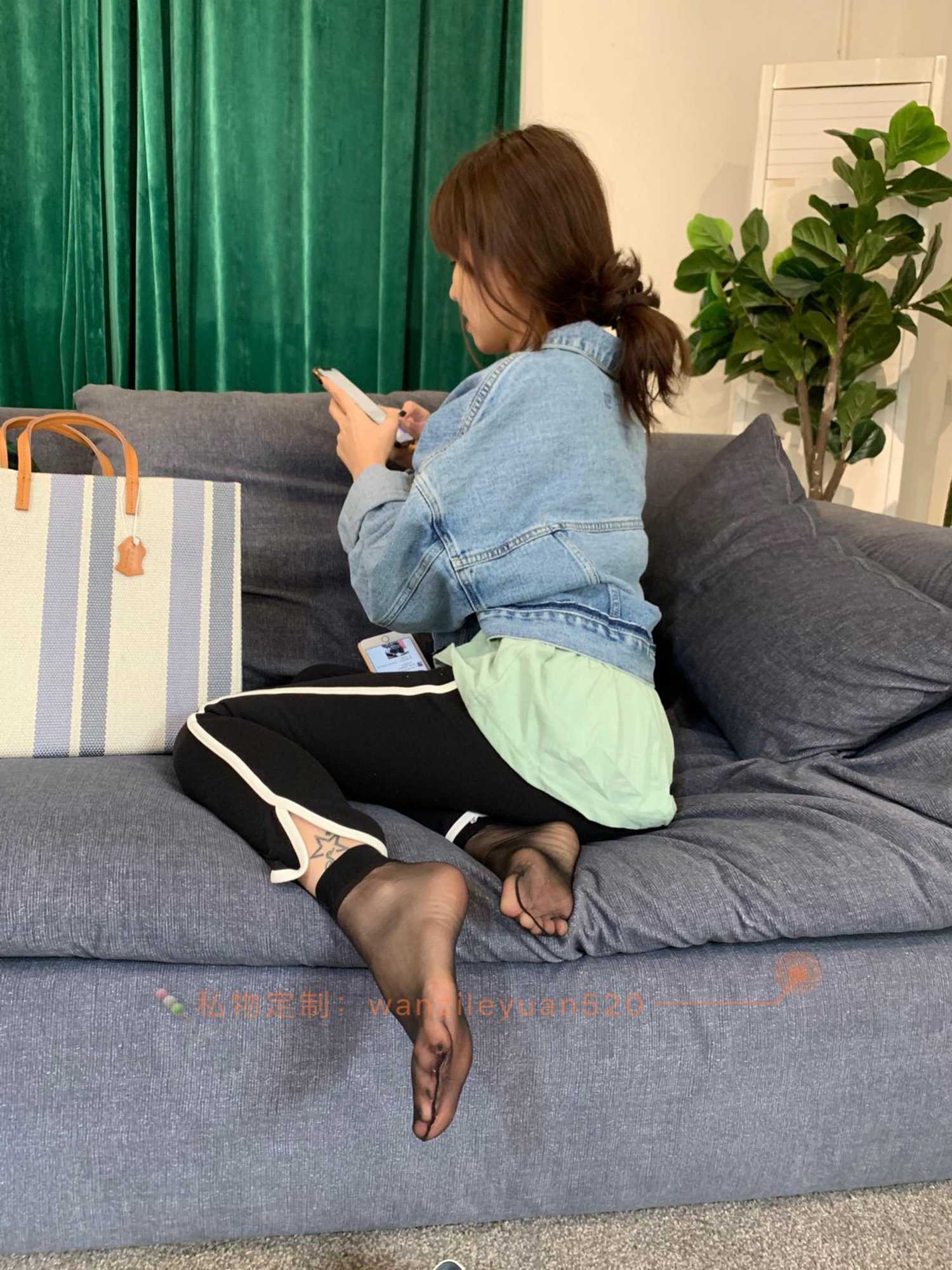 图片[47]-微信朋友圈达人@Changeable丸子-定制系列  黑短丝[65P] – 速更版-美库