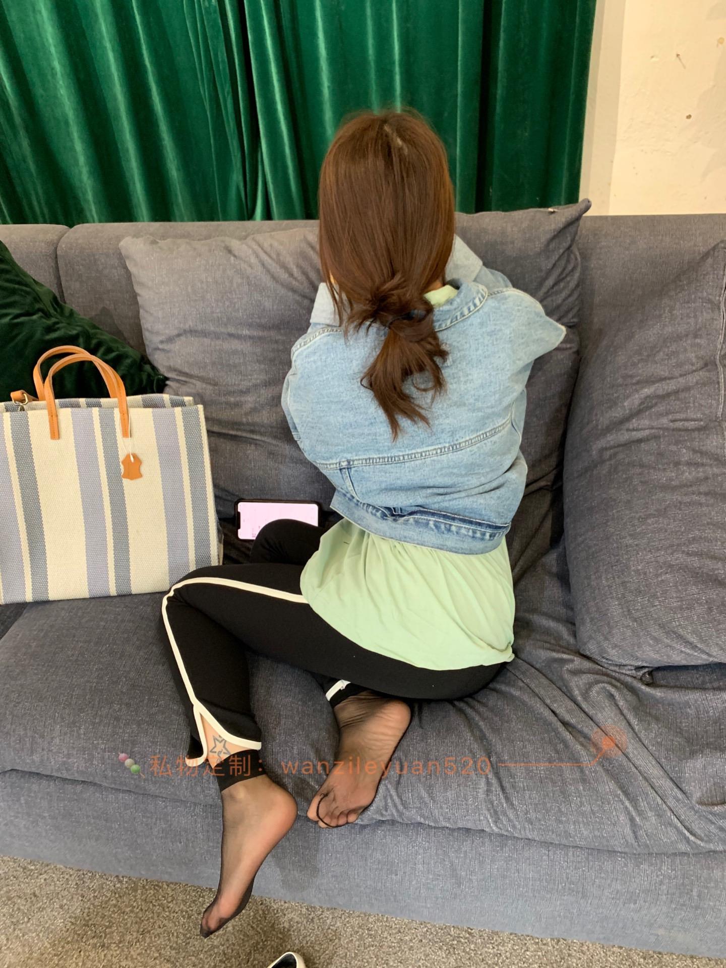 图片[53]-微信朋友圈达人@Changeable丸子-定制系列  黑短丝[65P] – 速更版-美库