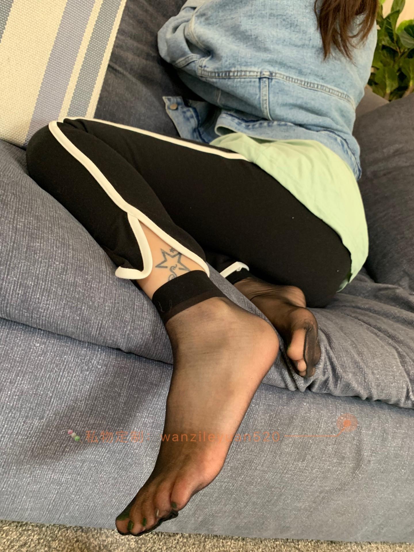 图片[57]-微信朋友圈达人@Changeable丸子-定制系列  黑短丝[65P] – 速更版-美库