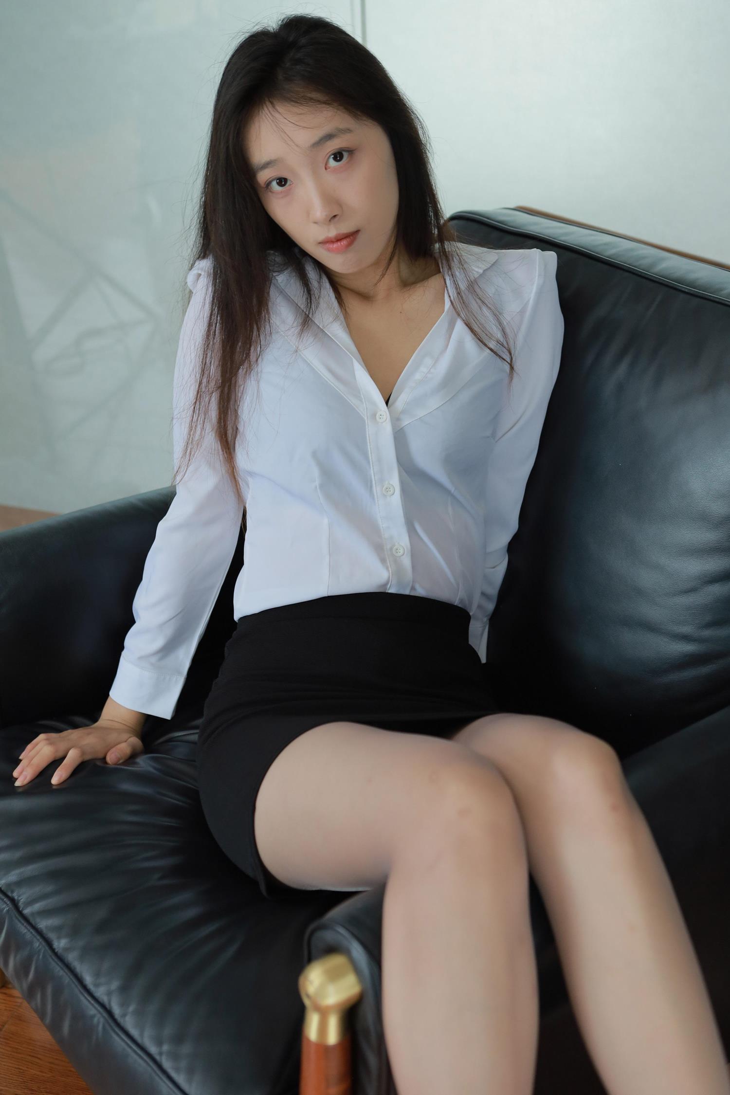 图片[58]-[IESS异思趣向] 2024.07.07 丝享家1787：小九《OL装（下）》[84P] – 速更版-美库