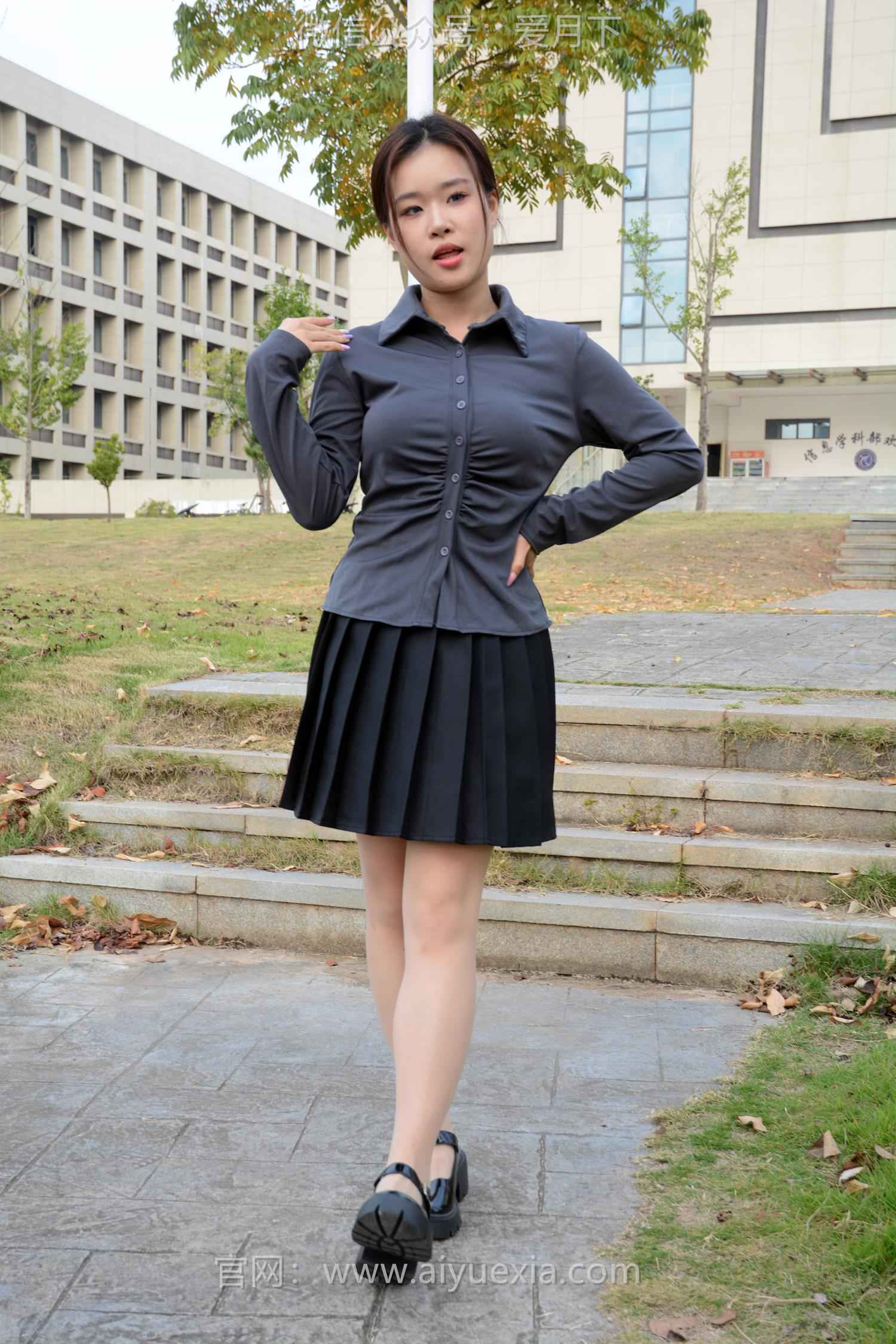 图片[13]-月下摄影 NO.006 茜茜~灰色小JK 这身灰色小JK被我穿出了正装的感觉！[100P] – 速更版-美库