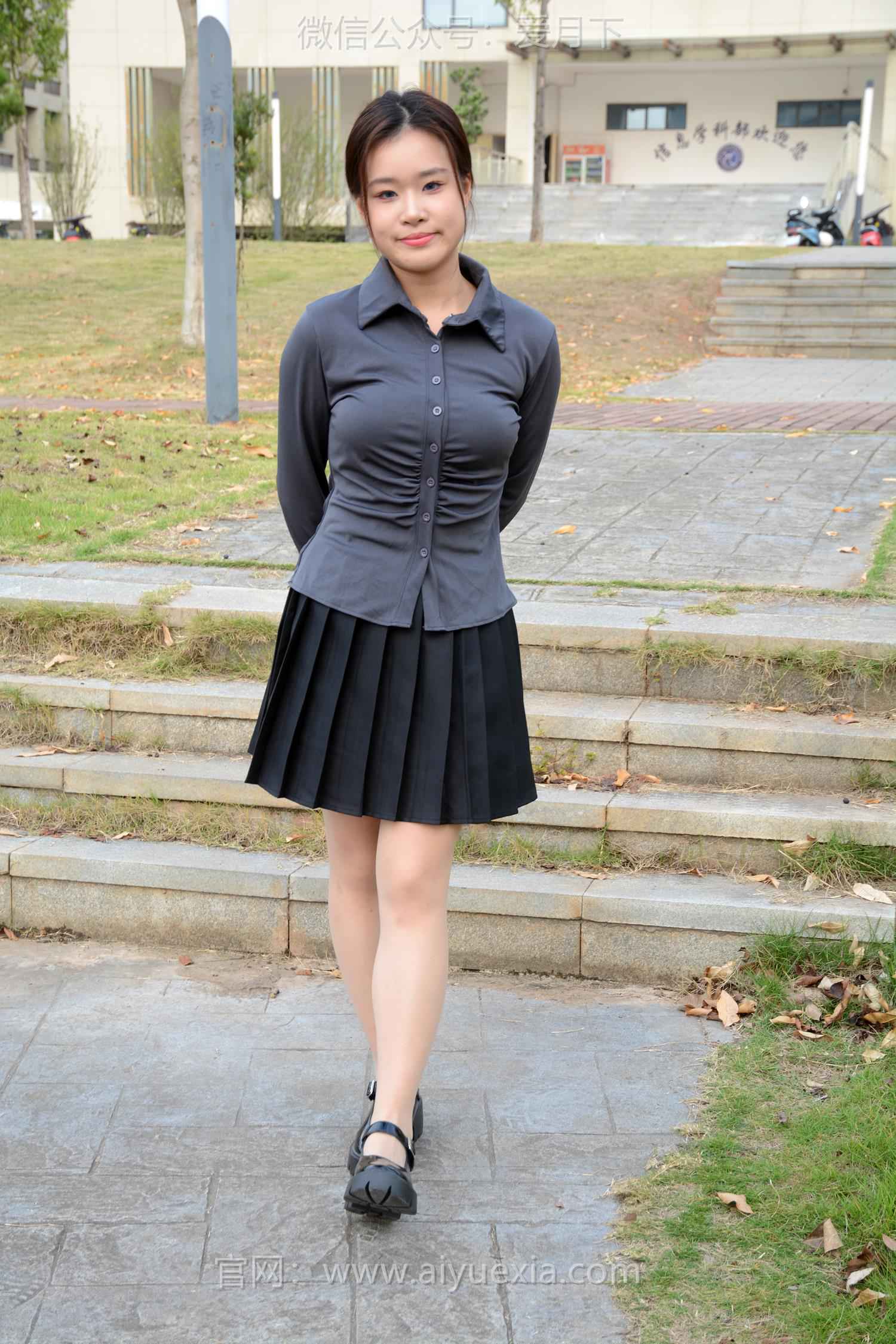 图片[22]-月下摄影 NO.006 茜茜~灰色小JK 这身灰色小JK被我穿出了正装的感觉！[100P] – 速更版-美库