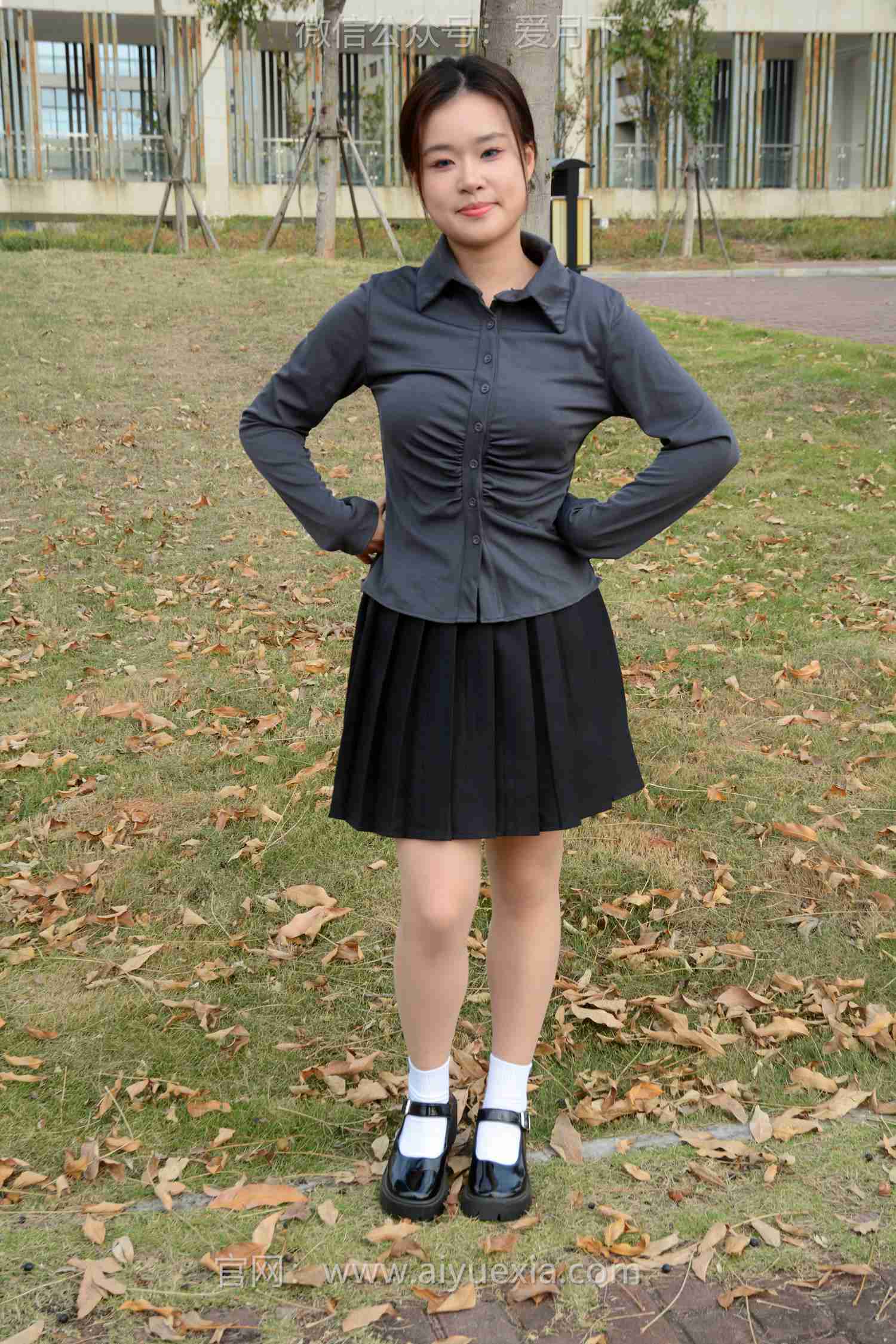 图片[52]-月下摄影 NO.006 茜茜~灰色小JK 这身灰色小JK被我穿出了正装的感觉！[100P] – 速更版-美库