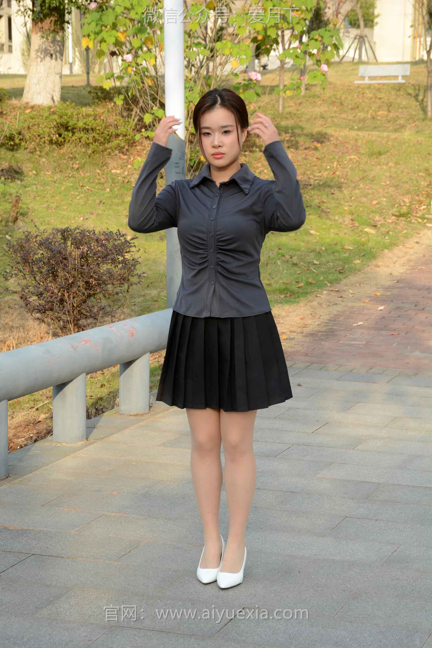 图片[74]-月下摄影 NO.006 茜茜~灰色小JK 这身灰色小JK被我穿出了正装的感觉！[100P] – 速更版-美库