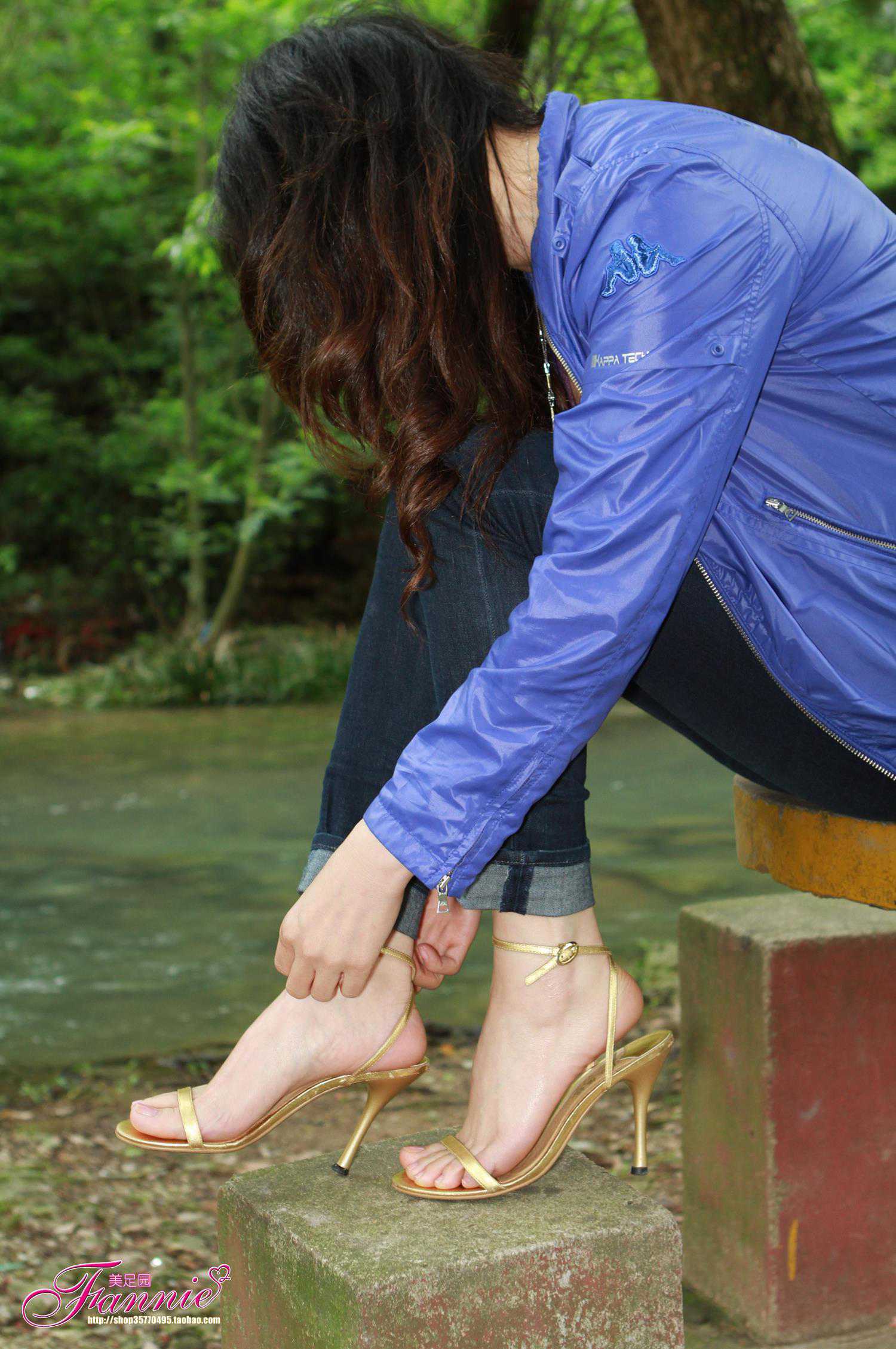 图片[11]-Fannie芬妮每足园 No.593 在水一方5[45P] – 速更版-美库