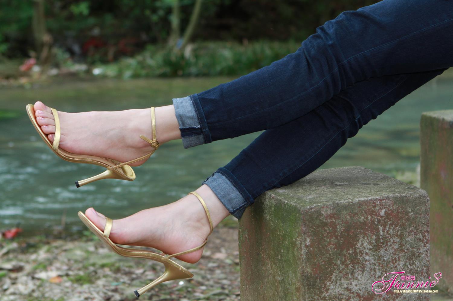 图片[16]-Fannie芬妮每足园 No.593 在水一方5[45P] – 速更版-美库