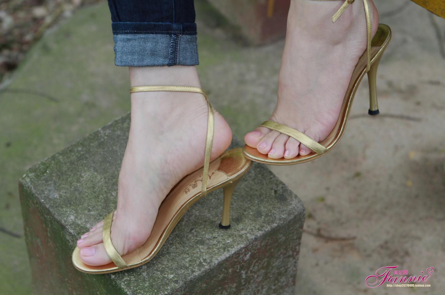 图片[20]-Fannie芬妮每足园 No.593 在水一方5[45P] – 速更版-美库