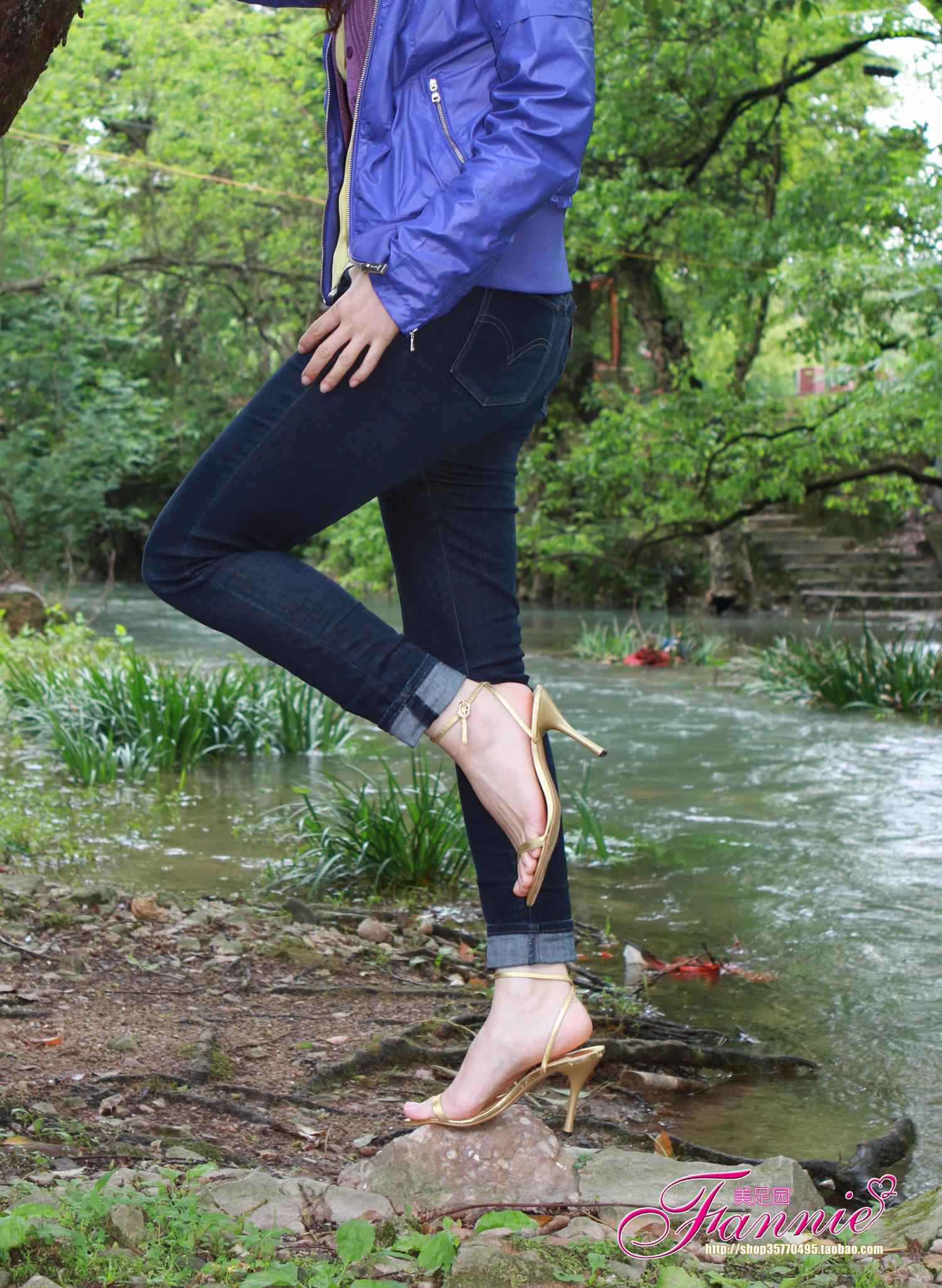 图片[30]-Fannie芬妮每足园 No.593 在水一方5[45P] – 速更版-美库