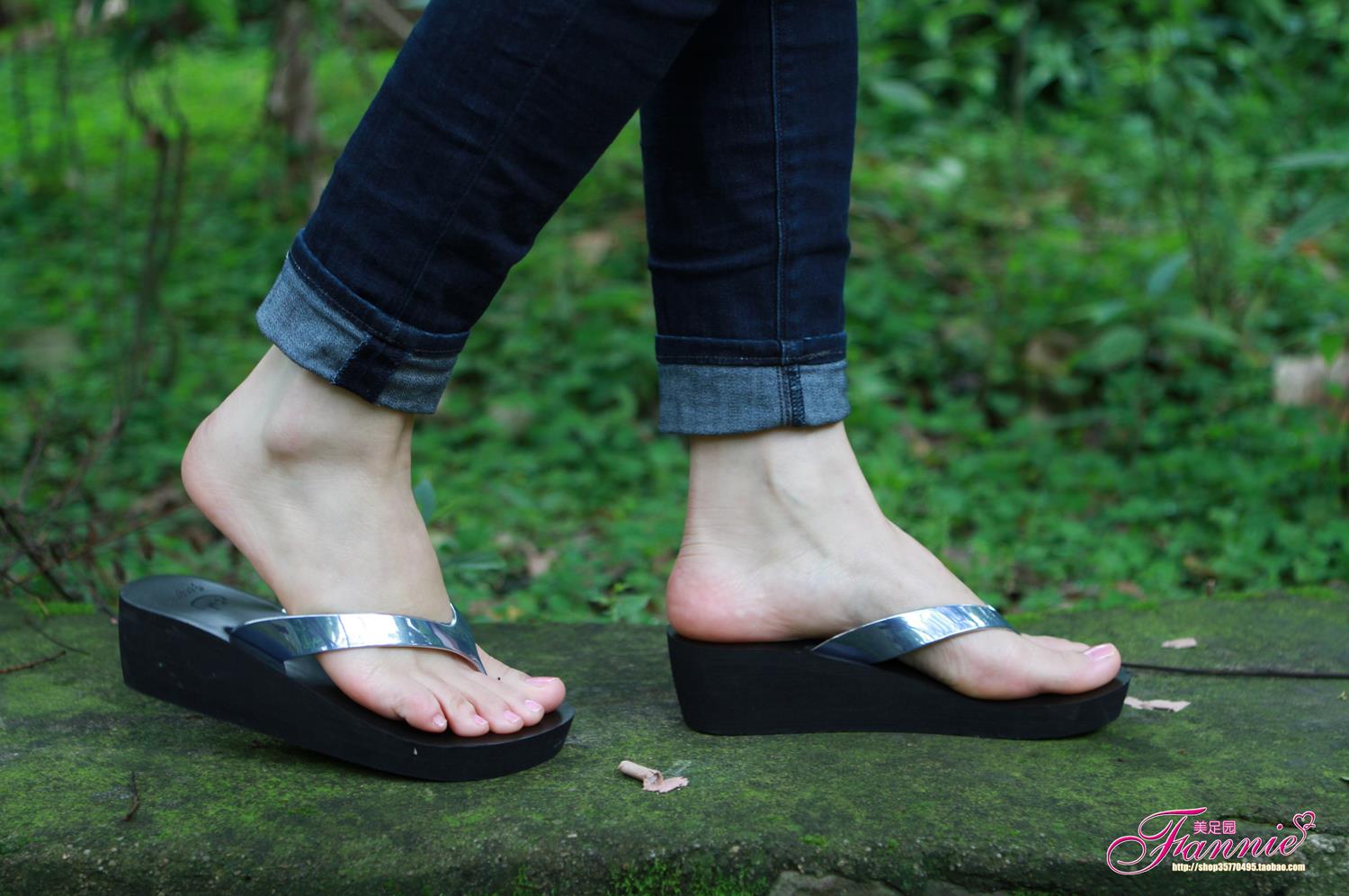 图片[23]-Fannie芬妮每足园 No.594 在水一方6[49P] – 速更版-美库