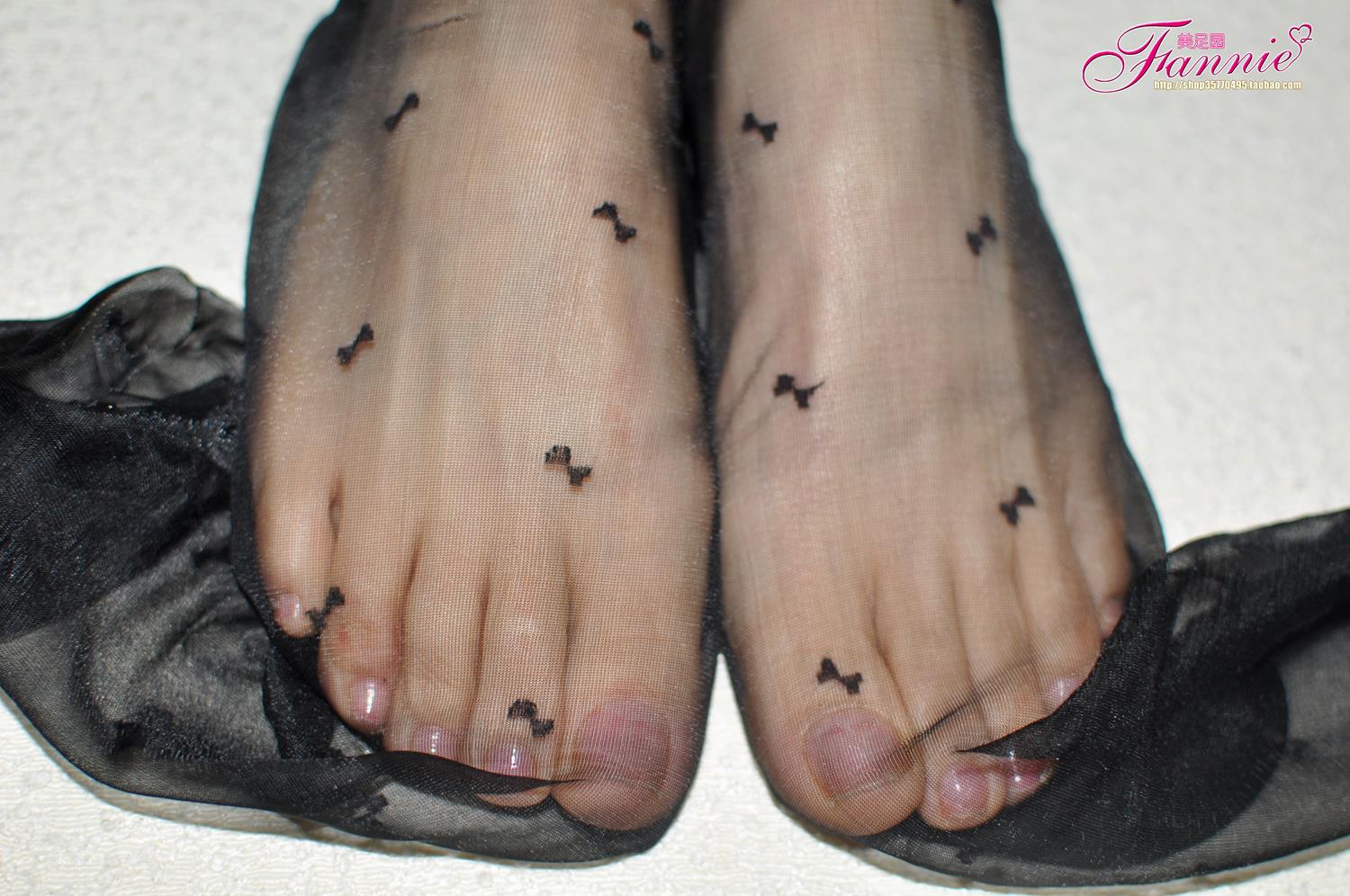 图片[46]-Fannie芬妮每足园 No.596 早春二月 纯黑丝凉拖[85P] – 速更版-美库