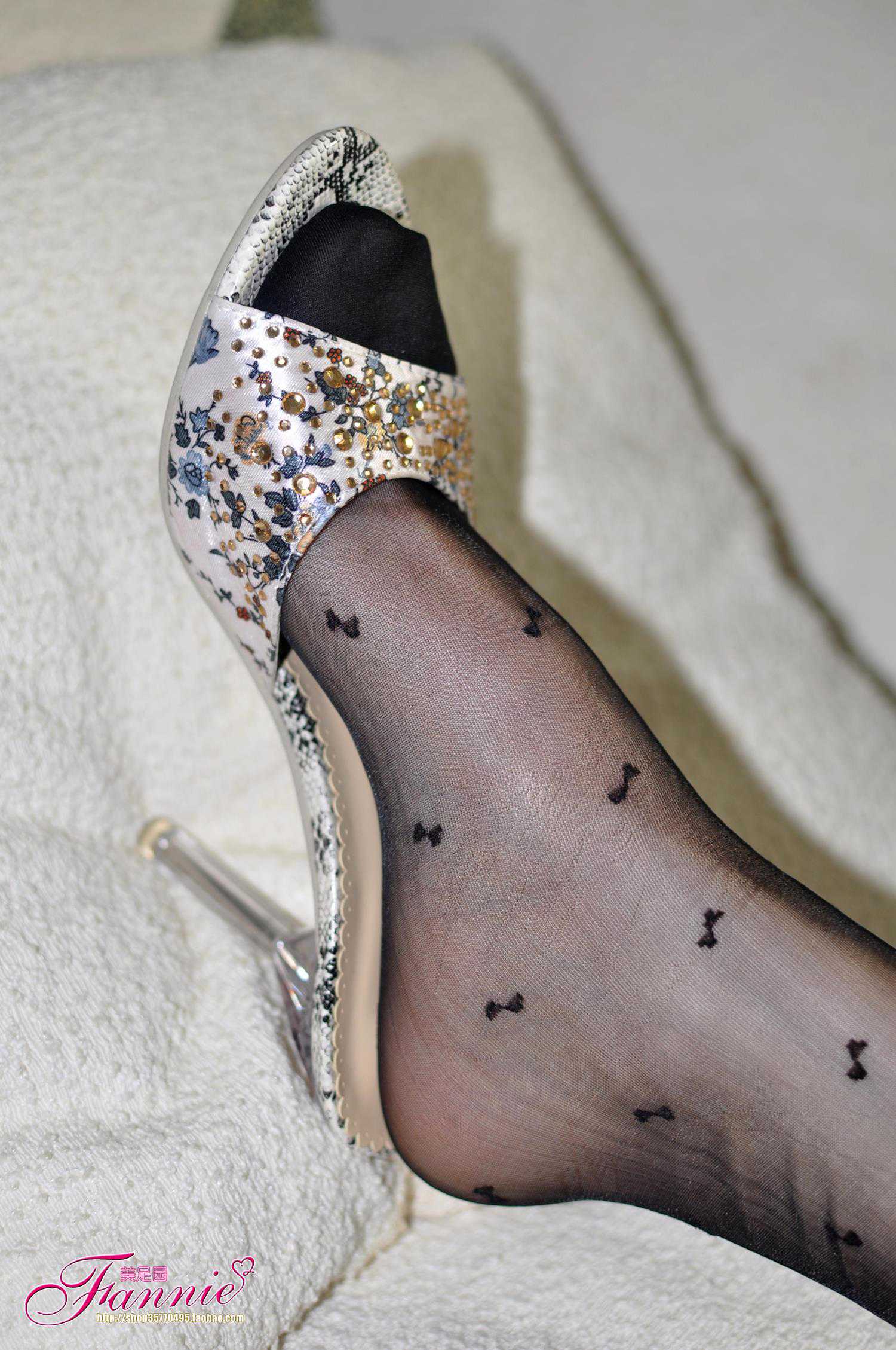 图片[58]-Fannie芬妮每足园 No.596 早春二月 纯黑丝凉拖[85P] – 速更版-美库
