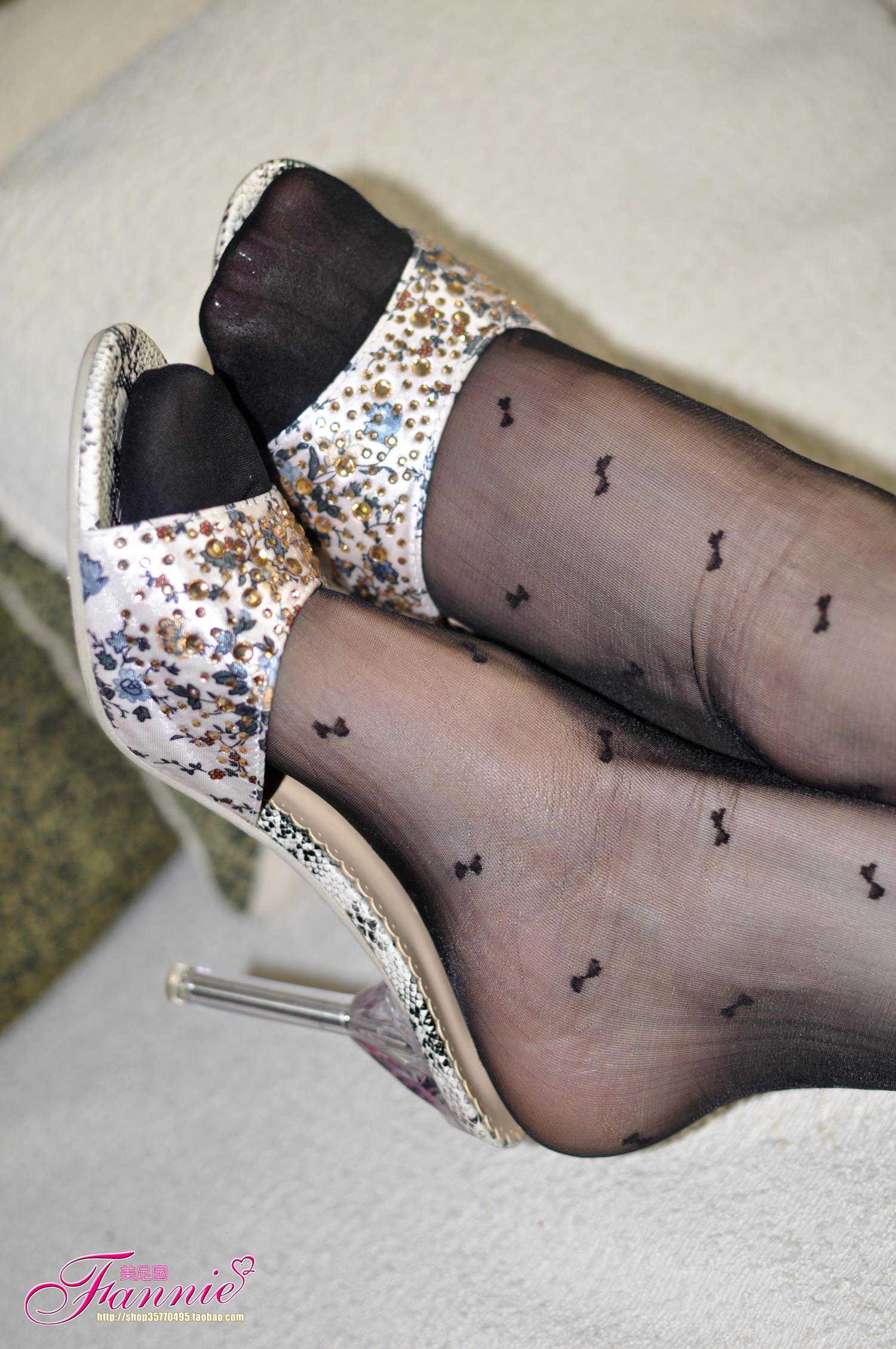 图片[63]-Fannie芬妮每足园 No.596 早春二月 纯黑丝凉拖[85P] – 速更版-美库