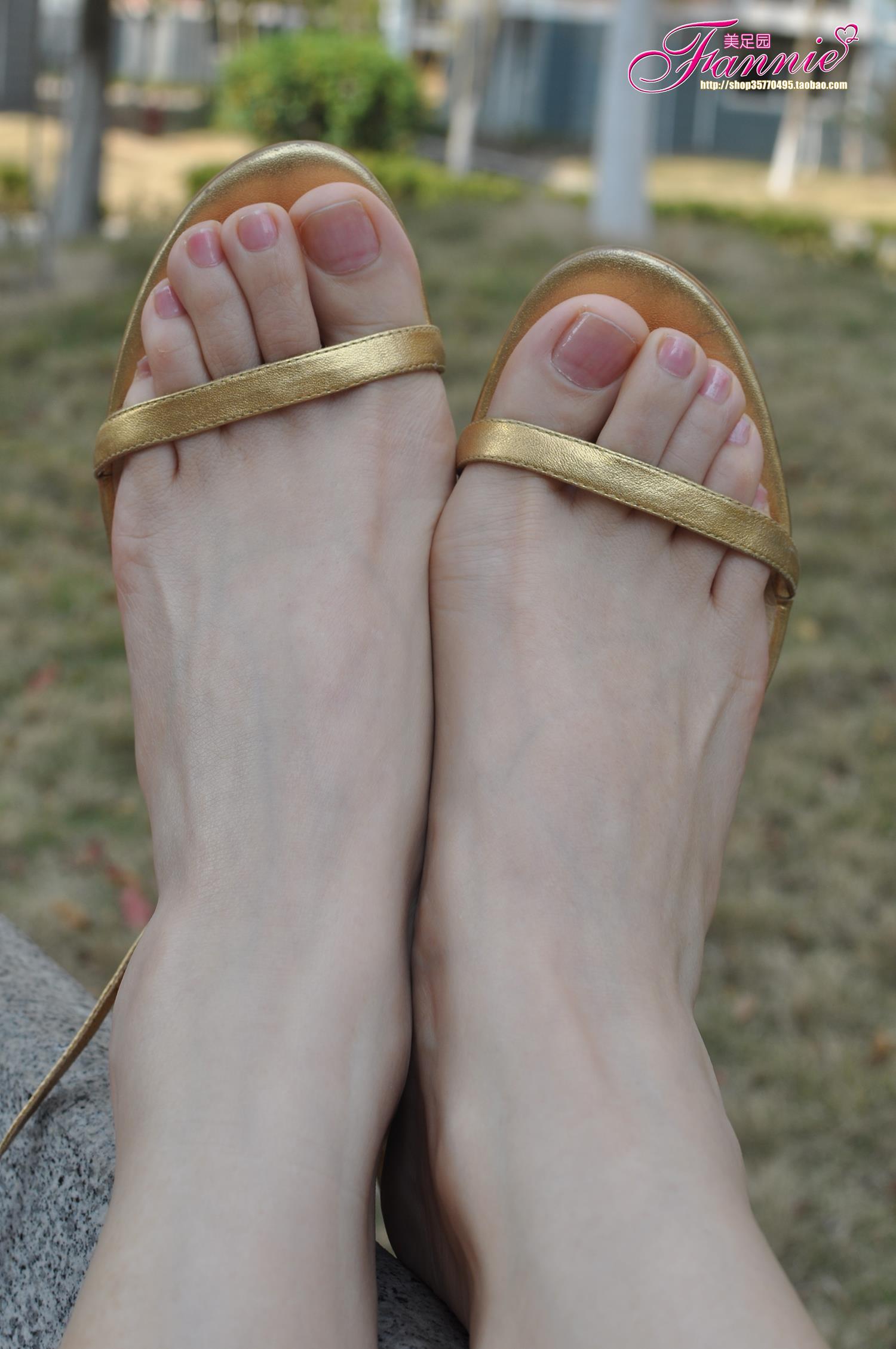 图片[36]-Fannie芬妮每足园 No.599 早春二月 金色高跟[62P] – 速更版-美库