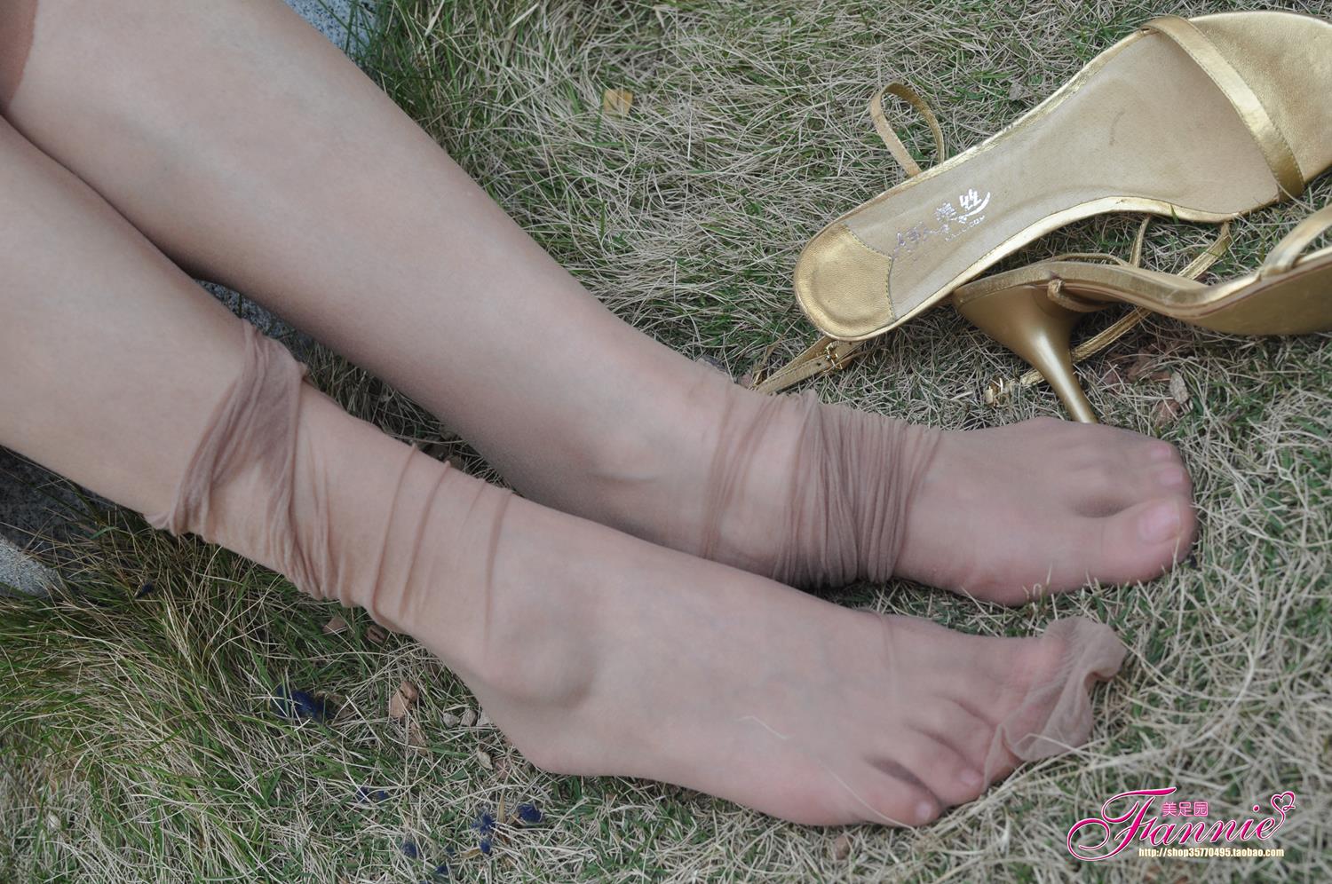 图片[11]-Fannie芬妮每足园 No.601 早春二月 肉丝高跟[67P] – 速更版-美库