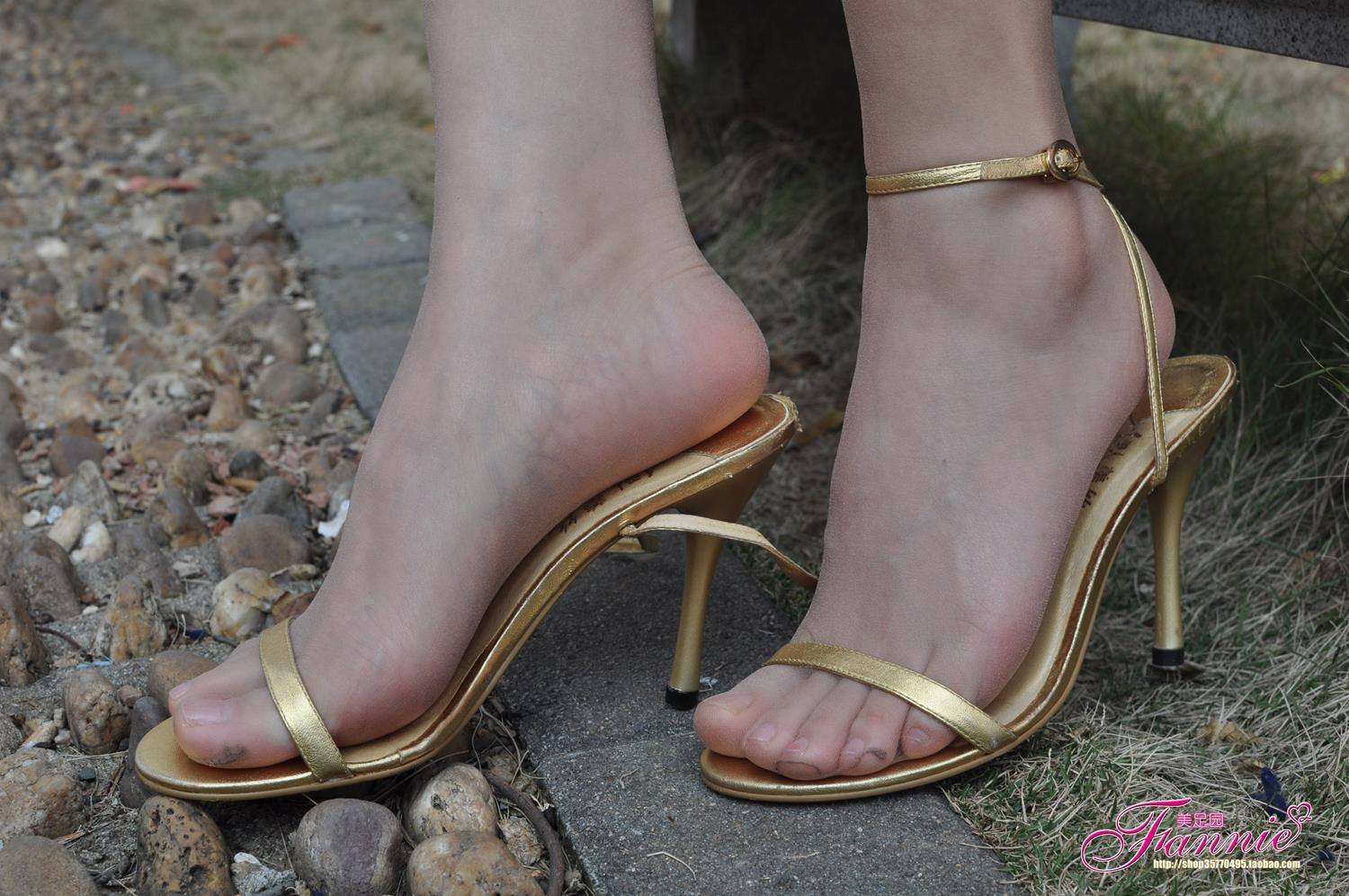 图片[22]-Fannie芬妮每足园 No.601 早春二月 肉丝高跟[67P] – 速更版-美库