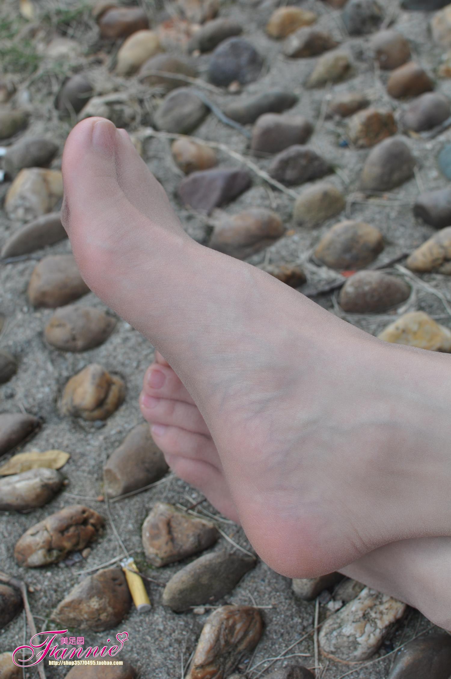 图片[36]-Fannie芬妮每足园 No.601 早春二月 肉丝高跟[67P] – 速更版-美库