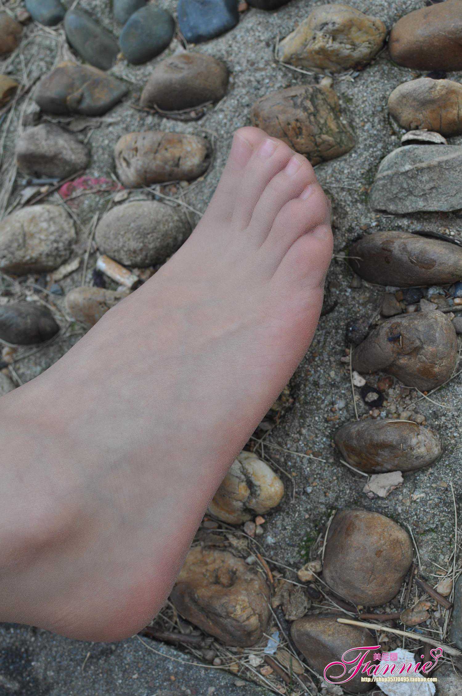 图片[38]-Fannie芬妮每足园 No.601 早春二月 肉丝高跟[67P] – 速更版-美库