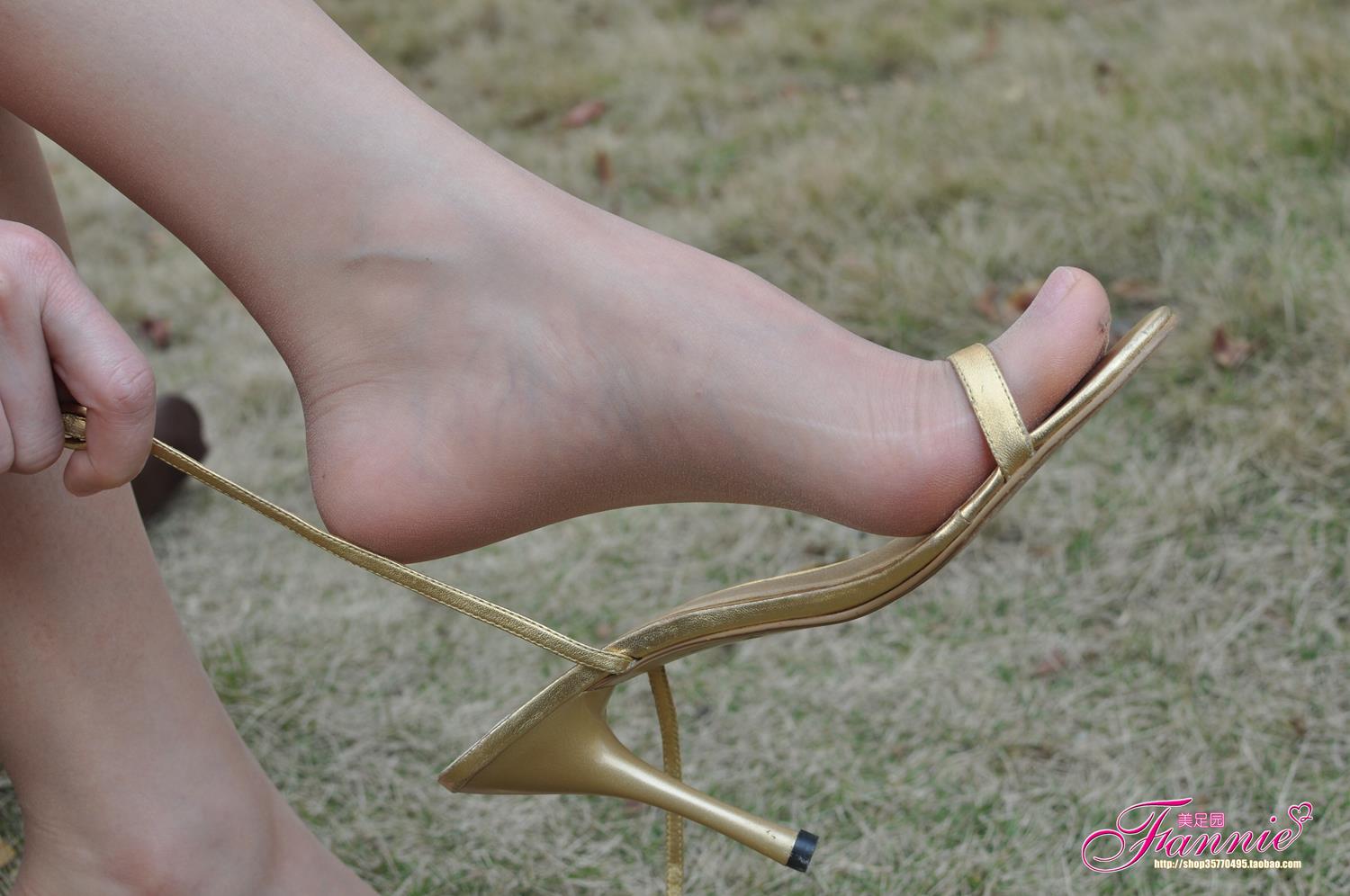 图片[68]-Fannie芬妮每足园 No.601 早春二月 肉丝高跟[67P] – 速更版-美库