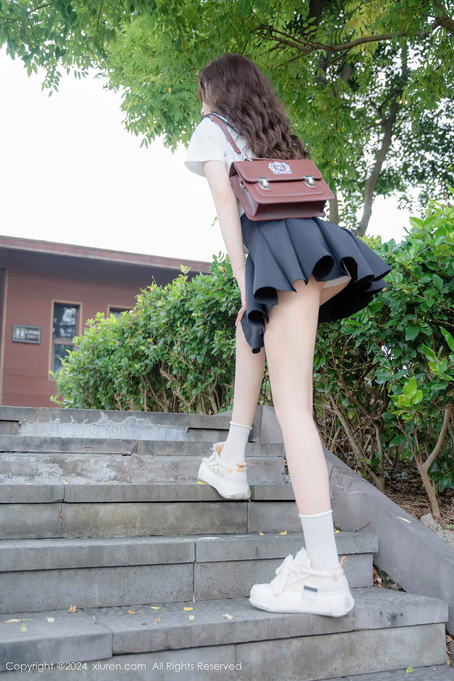 图片[19]-[Xiuren秀人网]2024.08.01 NO.8948 拍黄瓜girl[52+1P] – 速更版-美库