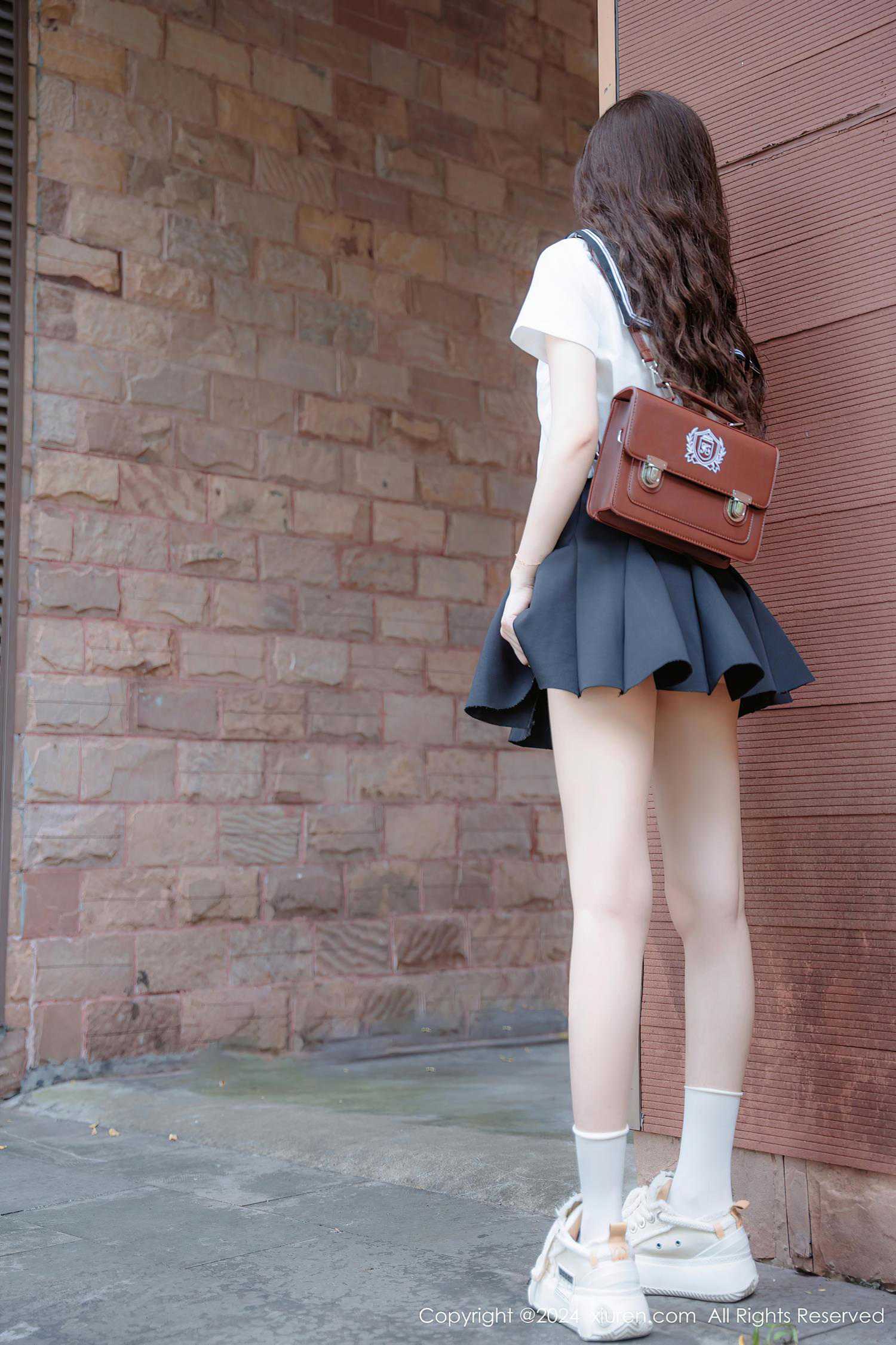 图片[23]-[Xiuren秀人网]2024.08.01 NO.8948 拍黄瓜girl[52+1P] – 速更版-美库