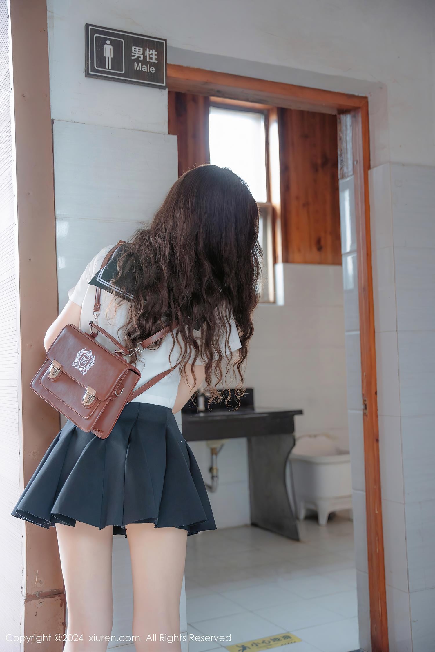 图片[25]-[Xiuren秀人网]2024.08.01 NO.8948 拍黄瓜girl[52+1P] – 速更版-美库