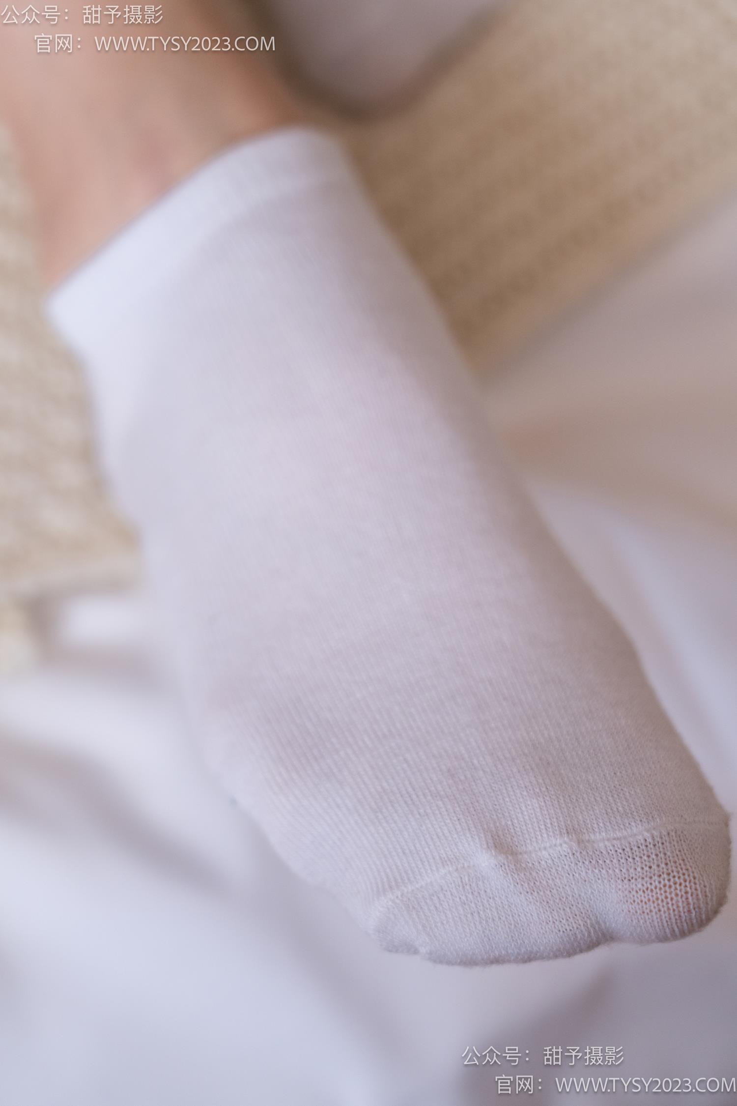 图片[77]-甜予摄影 NO.041 思思-板鞋、白棉袜、裸足[129P] – 速更版-美库