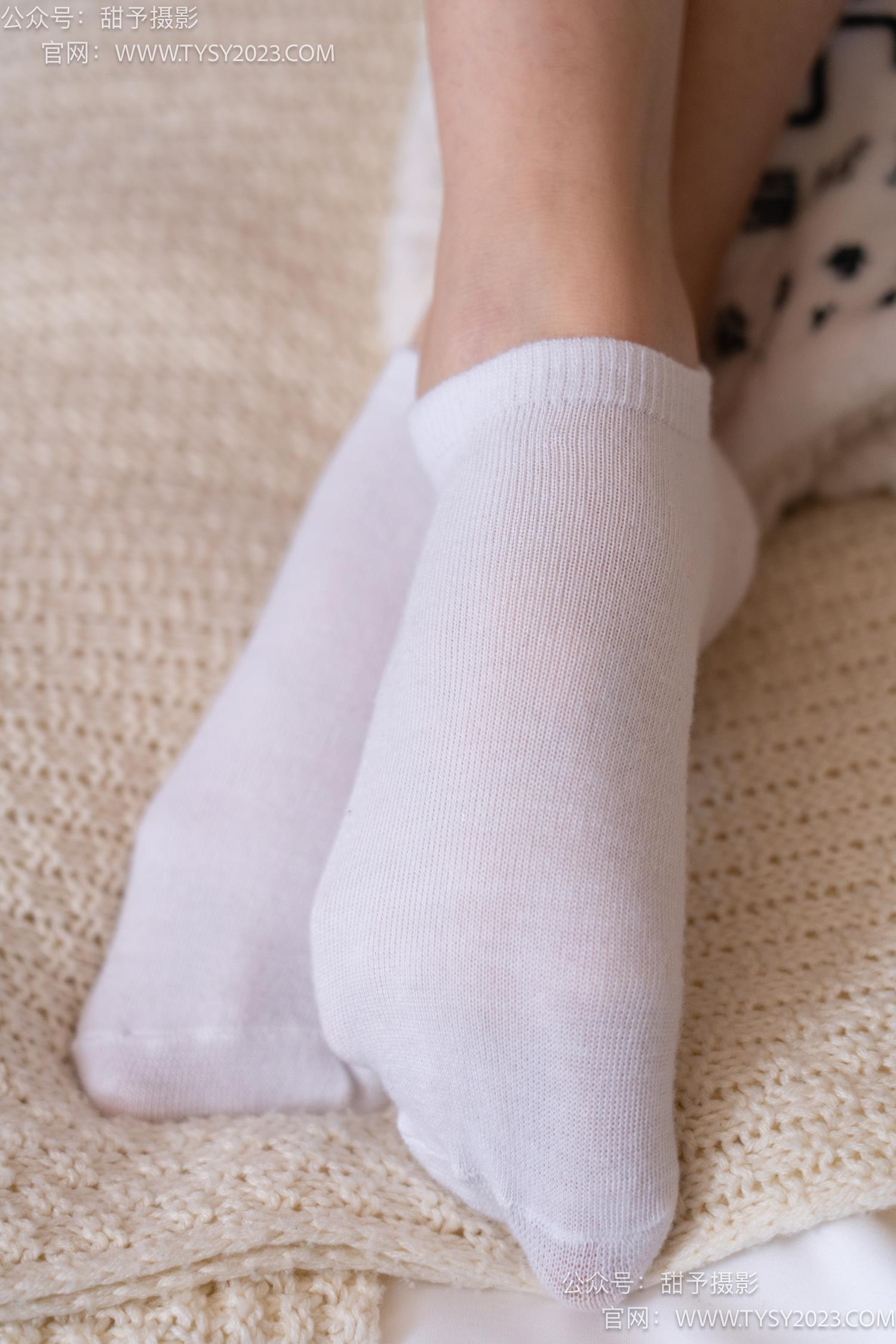 图片[80]-甜予摄影 NO.041 思思-板鞋、白棉袜、裸足[129P] – 速更版-美库