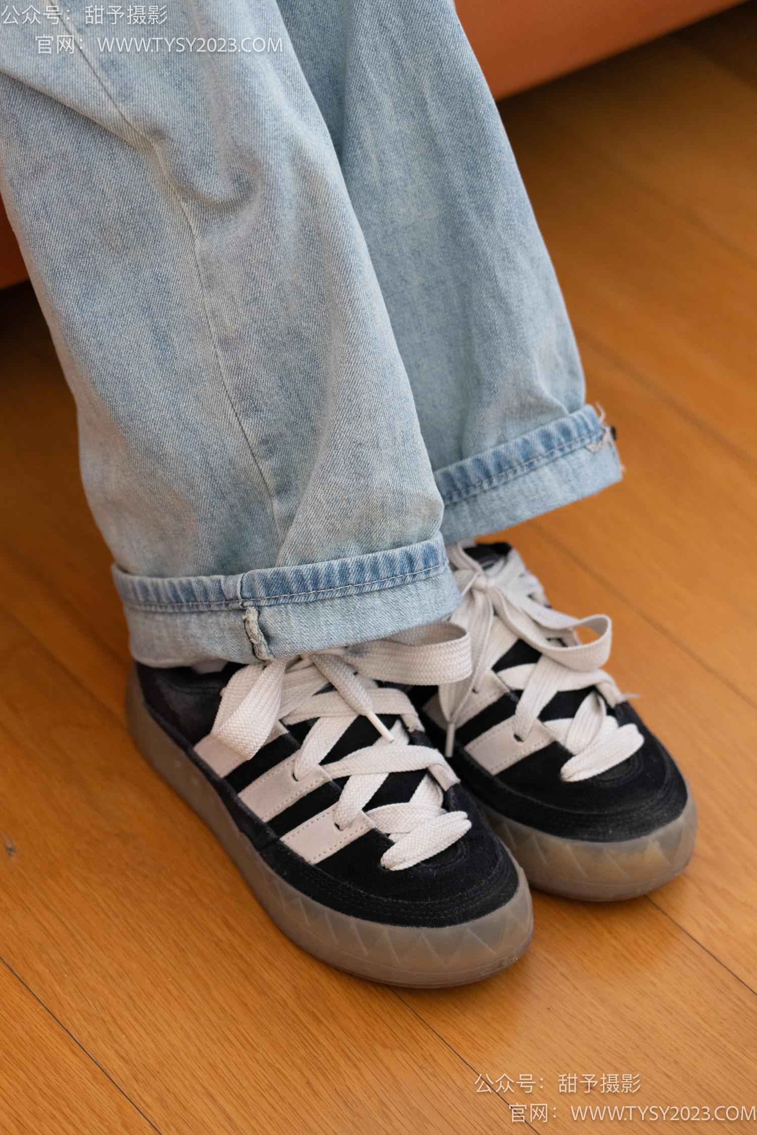 图片[10]-甜予摄影 NO.043 松松-帆布鞋、白棉袜、裸足[118P] – 速更版-美库
