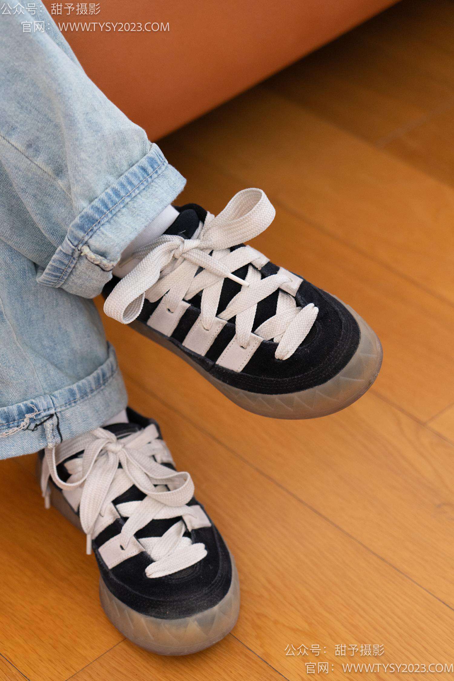 图片[12]-甜予摄影 NO.043 松松-帆布鞋、白棉袜、裸足[118P] – 速更版-美库