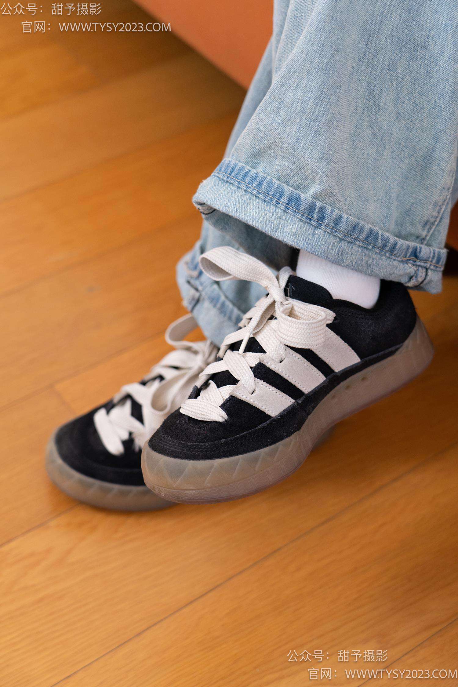 图片[13]-甜予摄影 NO.043 松松-帆布鞋、白棉袜、裸足[118P] – 速更版-美库