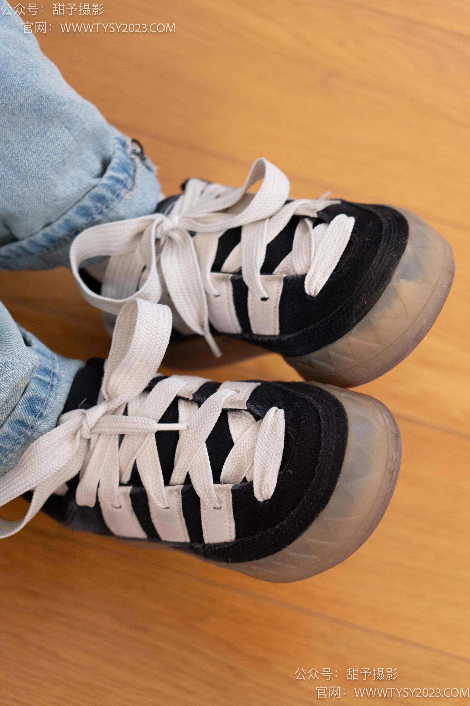 图片[17]-甜予摄影 NO.043 松松-帆布鞋、白棉袜、裸足[118P] – 速更版-美库