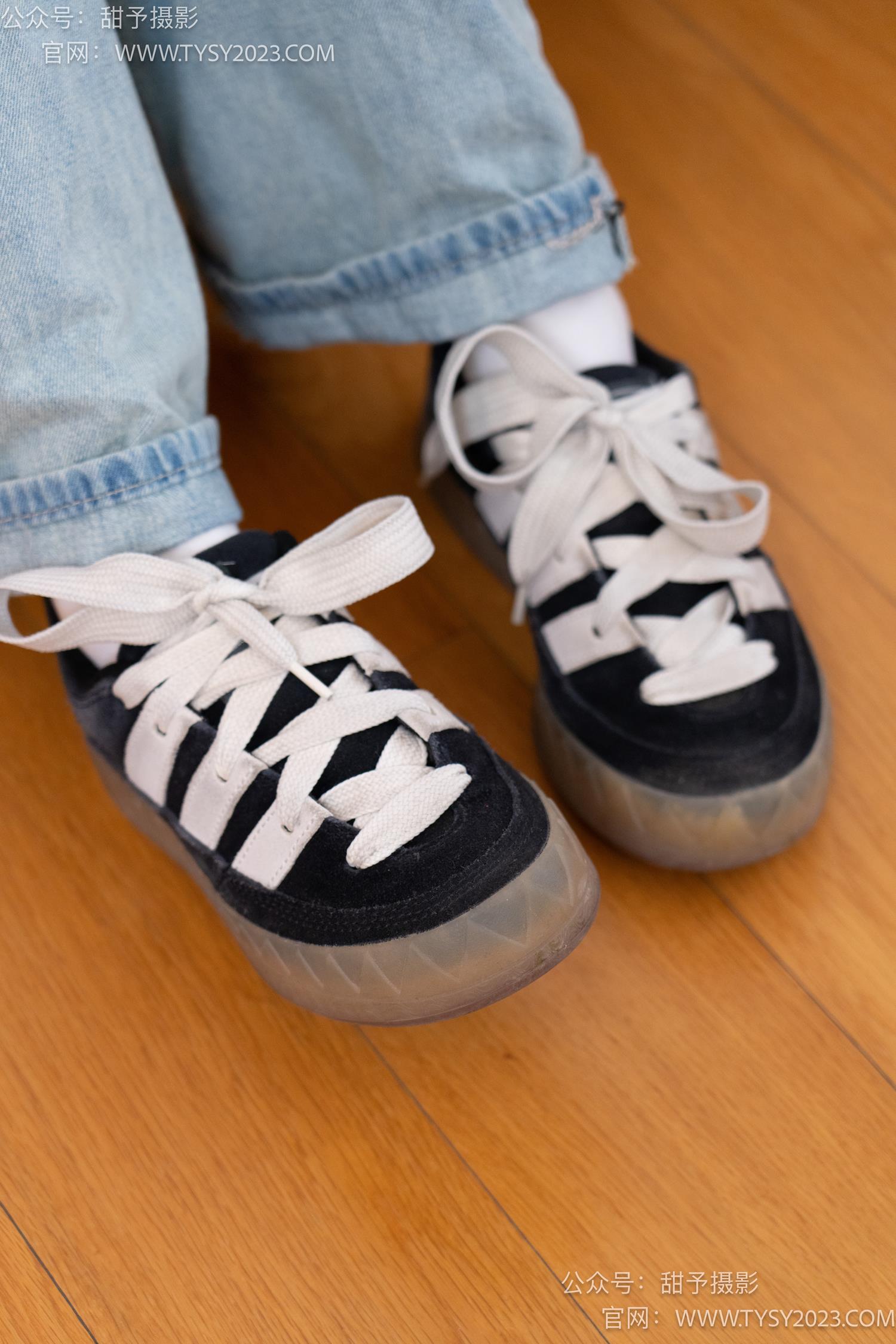 图片[20]-甜予摄影 NO.043 松松-帆布鞋、白棉袜、裸足[118P] – 速更版-美库