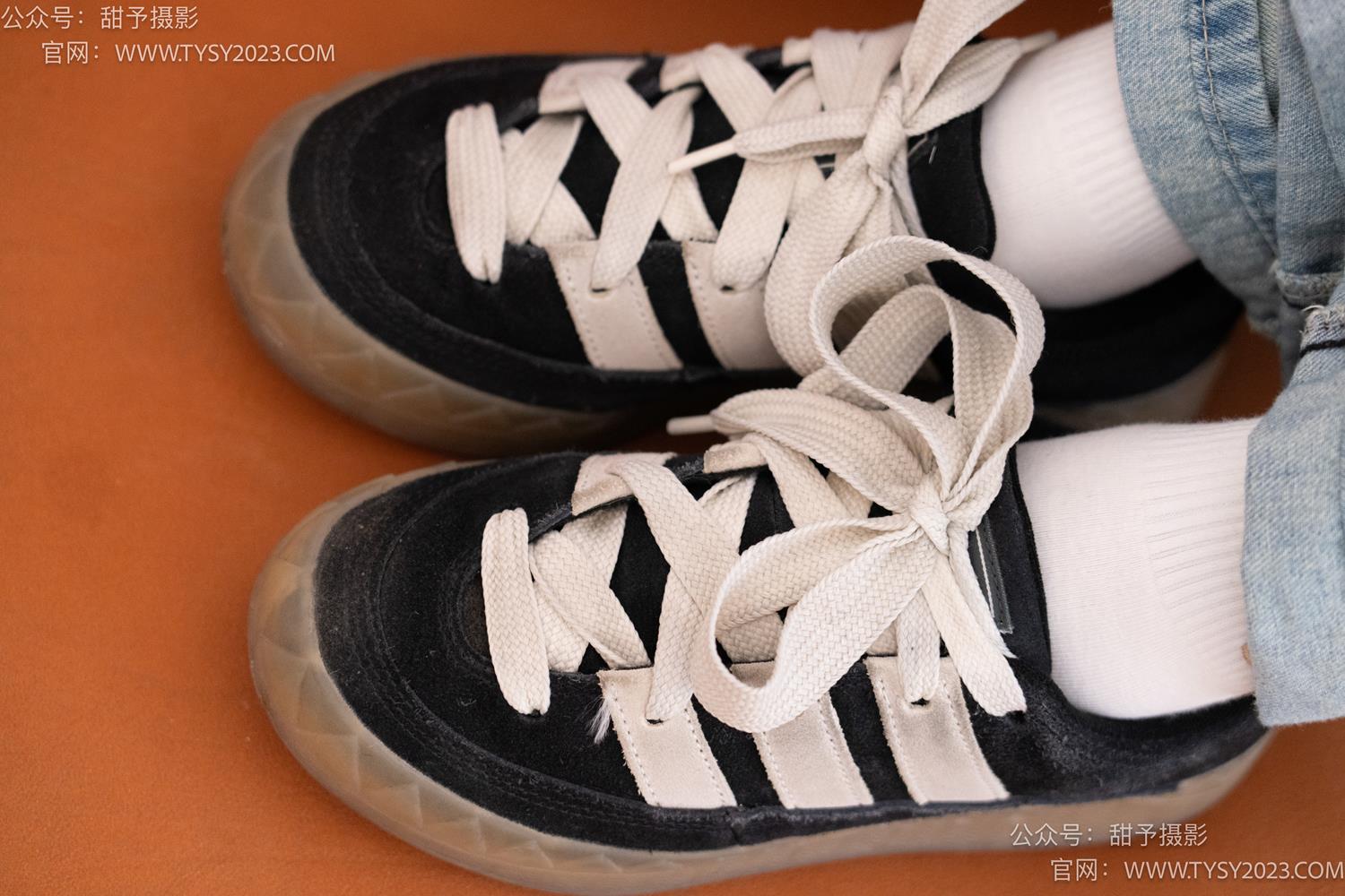 图片[25]-甜予摄影 NO.043 松松-帆布鞋、白棉袜、裸足[118P] – 速更版-美库